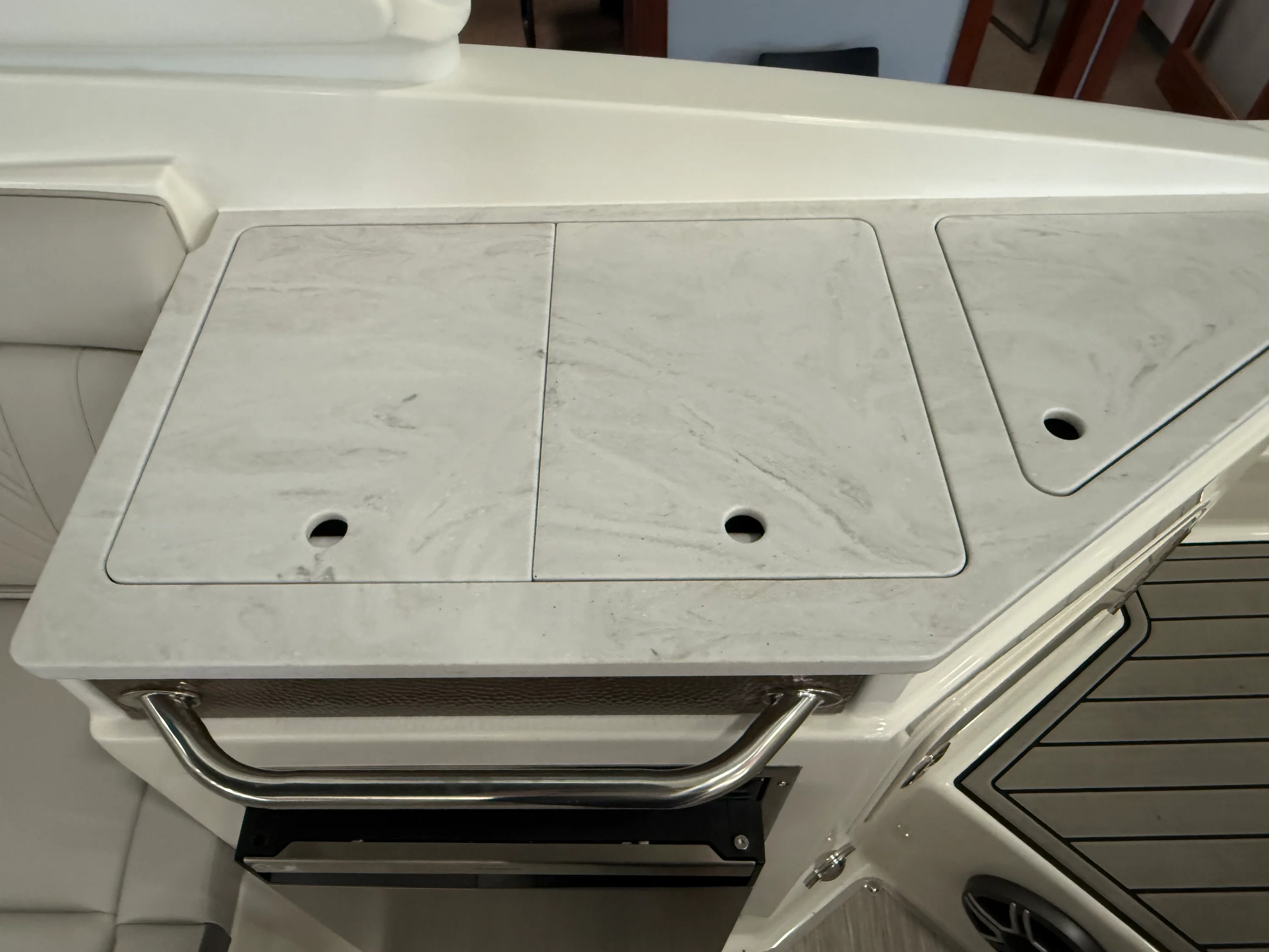 2026 Sea Ray SDX 290 Outboard Image Thumbnail #12