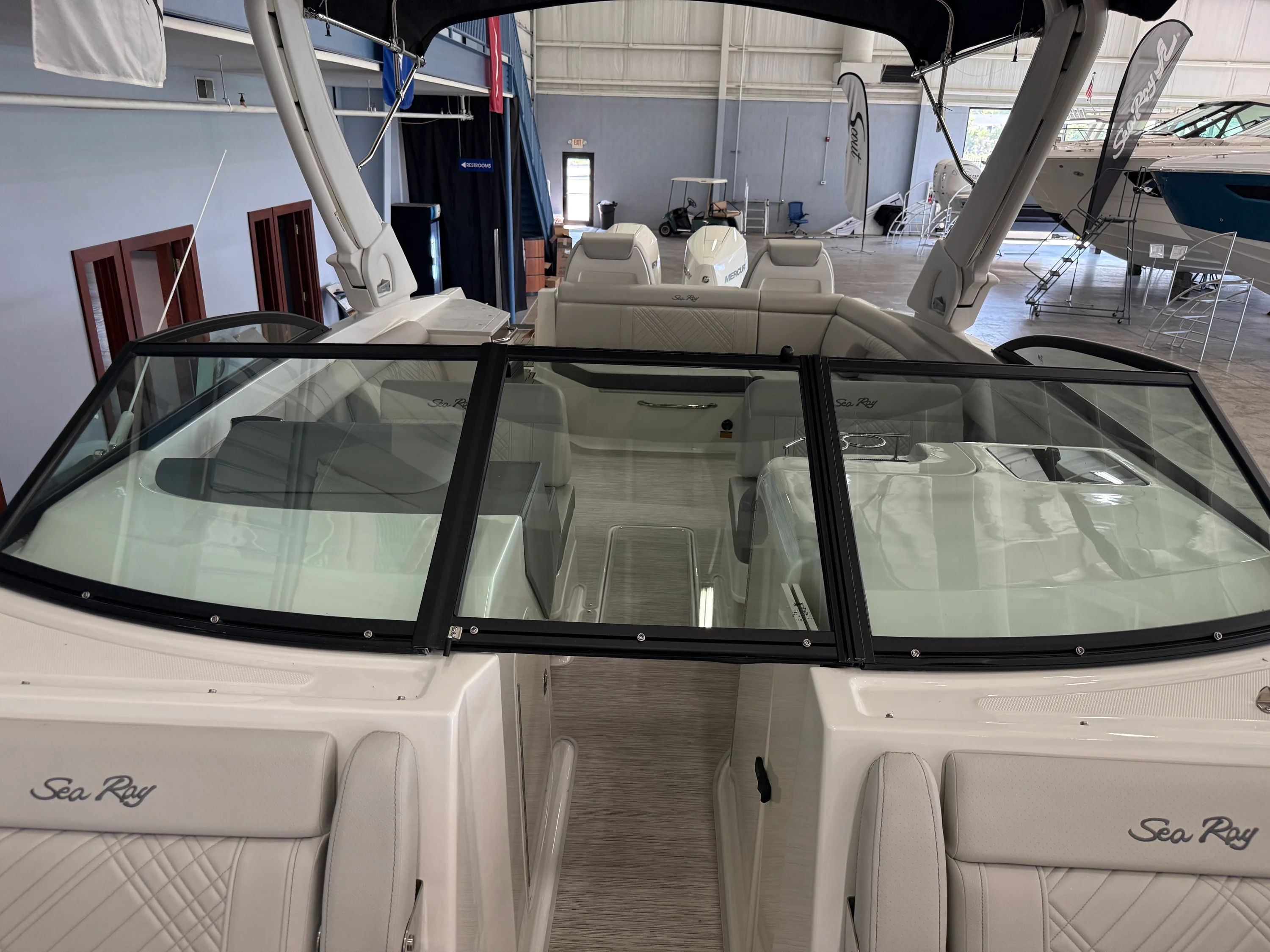 2026 Sea Ray SDX 290 Outboard Image Thumbnail #25