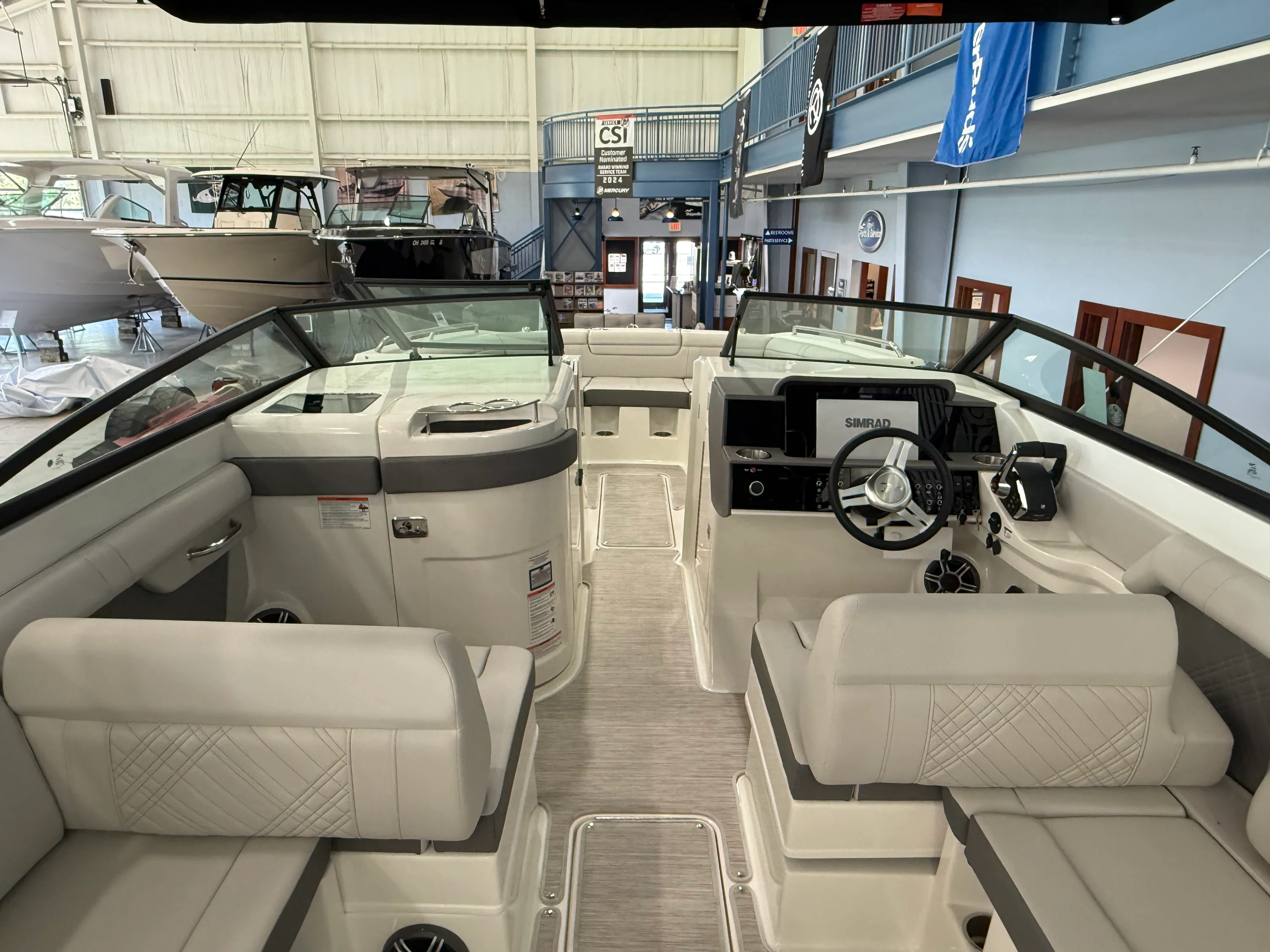 2026 Sea Ray SDX 290 Outboard Image Thumbnail #6