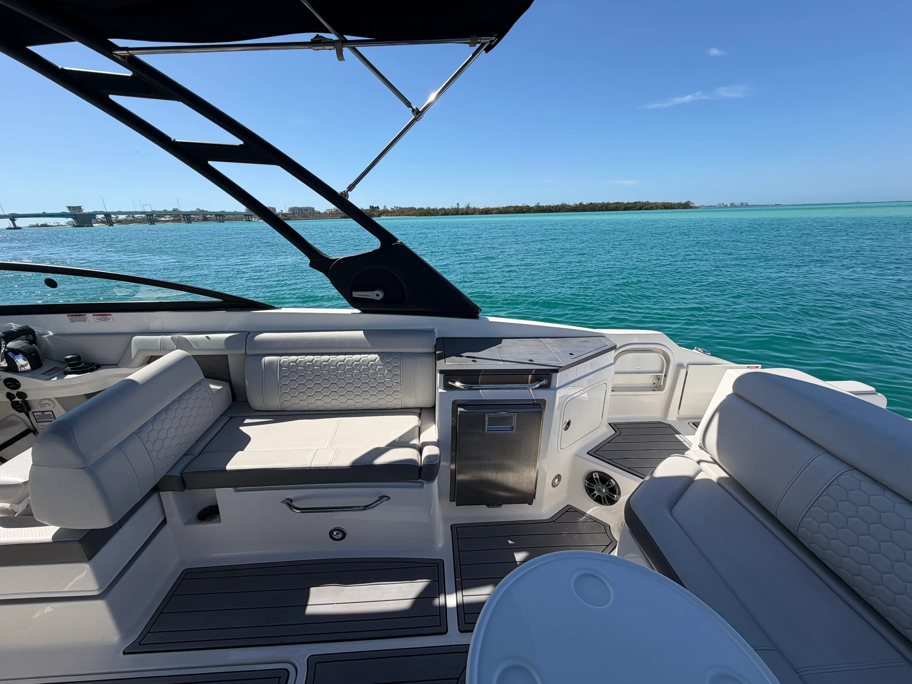 2021 Sea Ray 290 SDX OUTBOARD Image Thumbnail #9