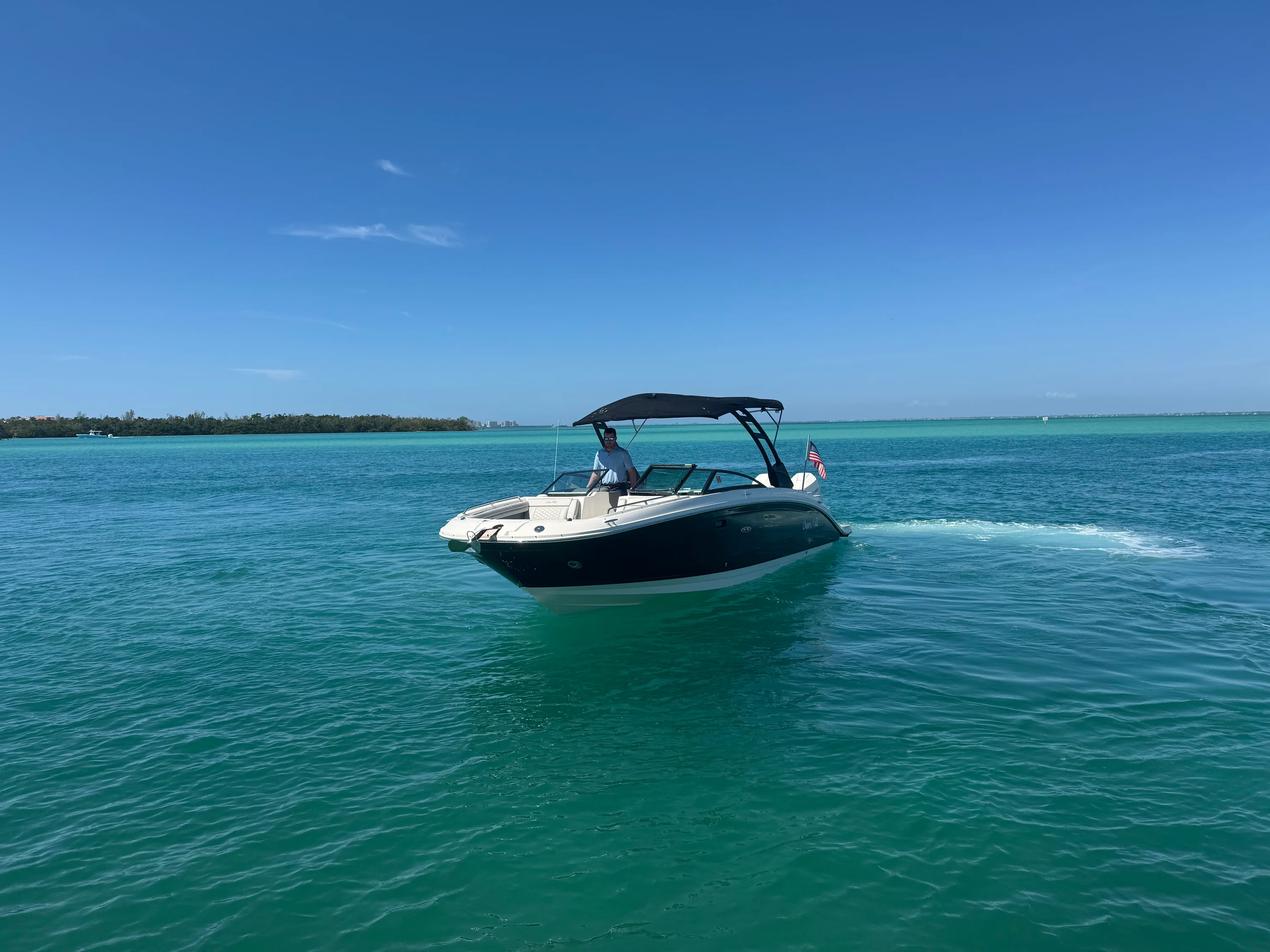 2021 Sea Ray 290 SDX OUTBOARD Image Thumbnail #3