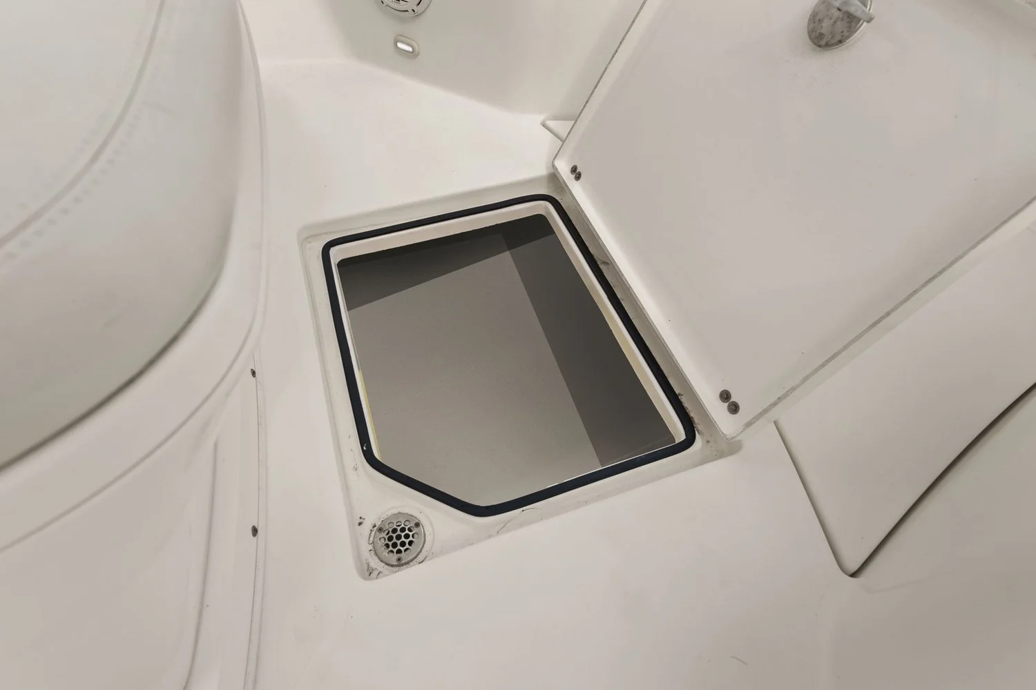 2019 Cobia 301 CC Image Thumbnail #32