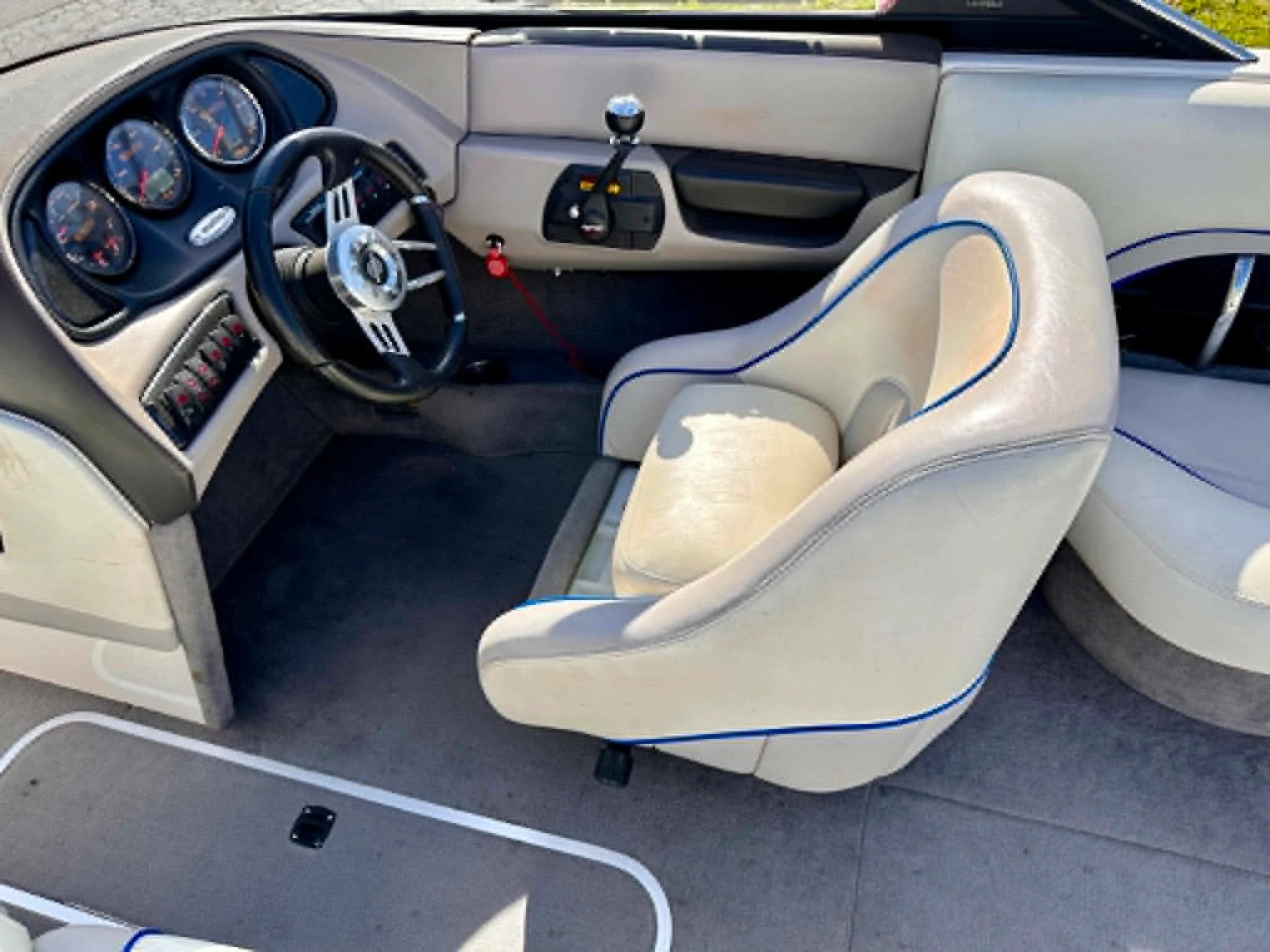 2004 Malibu SUNSCAPE 23 LSV Image Thumbnail #10