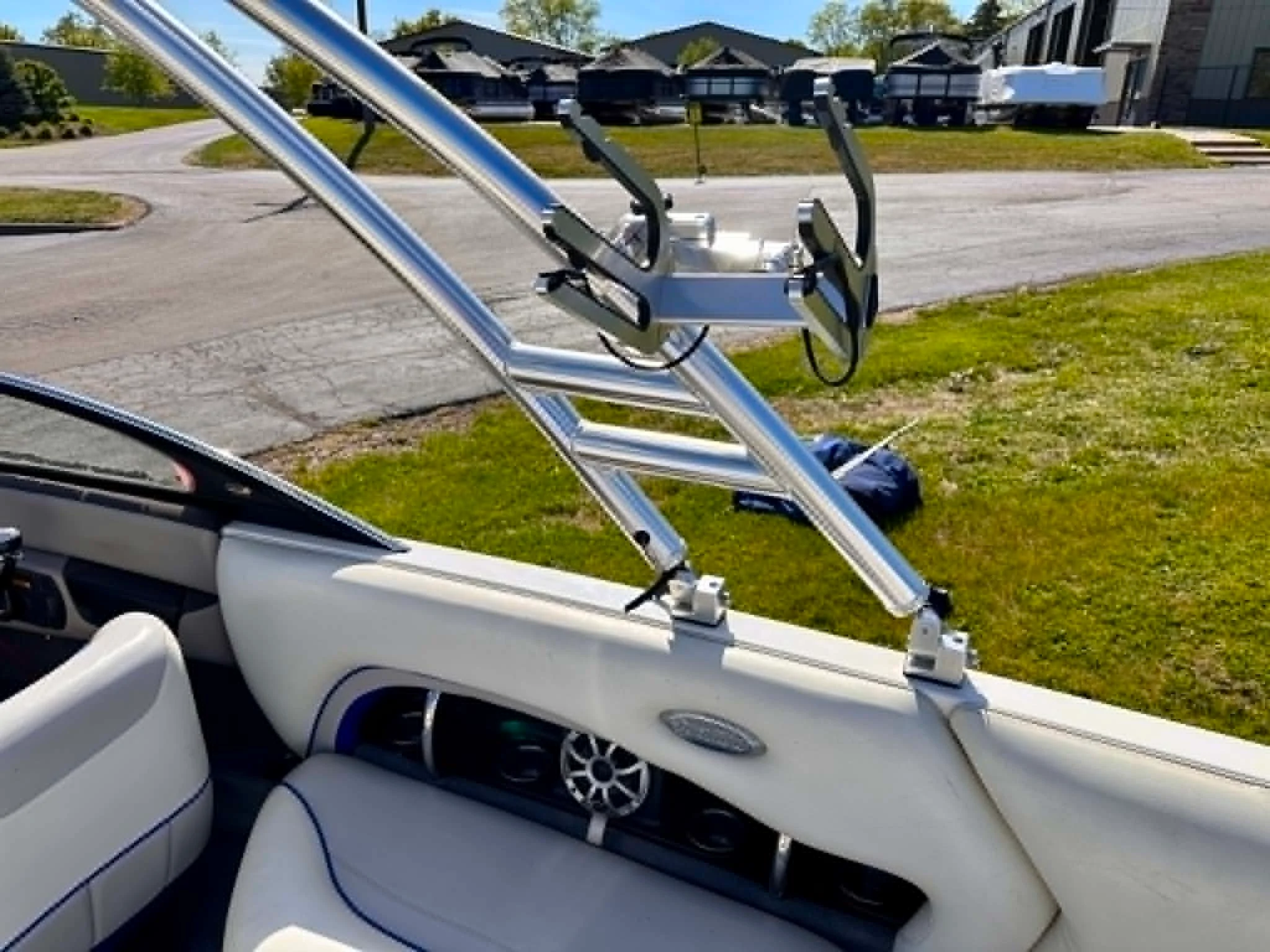 2004 Malibu SUNSCAPE 23 LSV Image Thumbnail #17