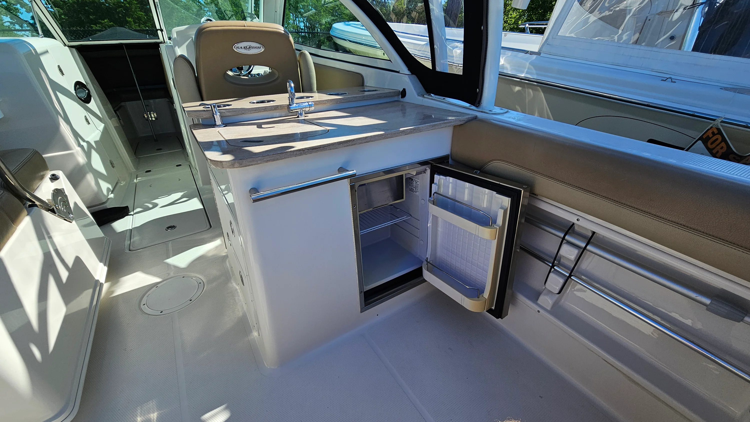 2019 Sailfish 275 DC Image Thumbnail #40