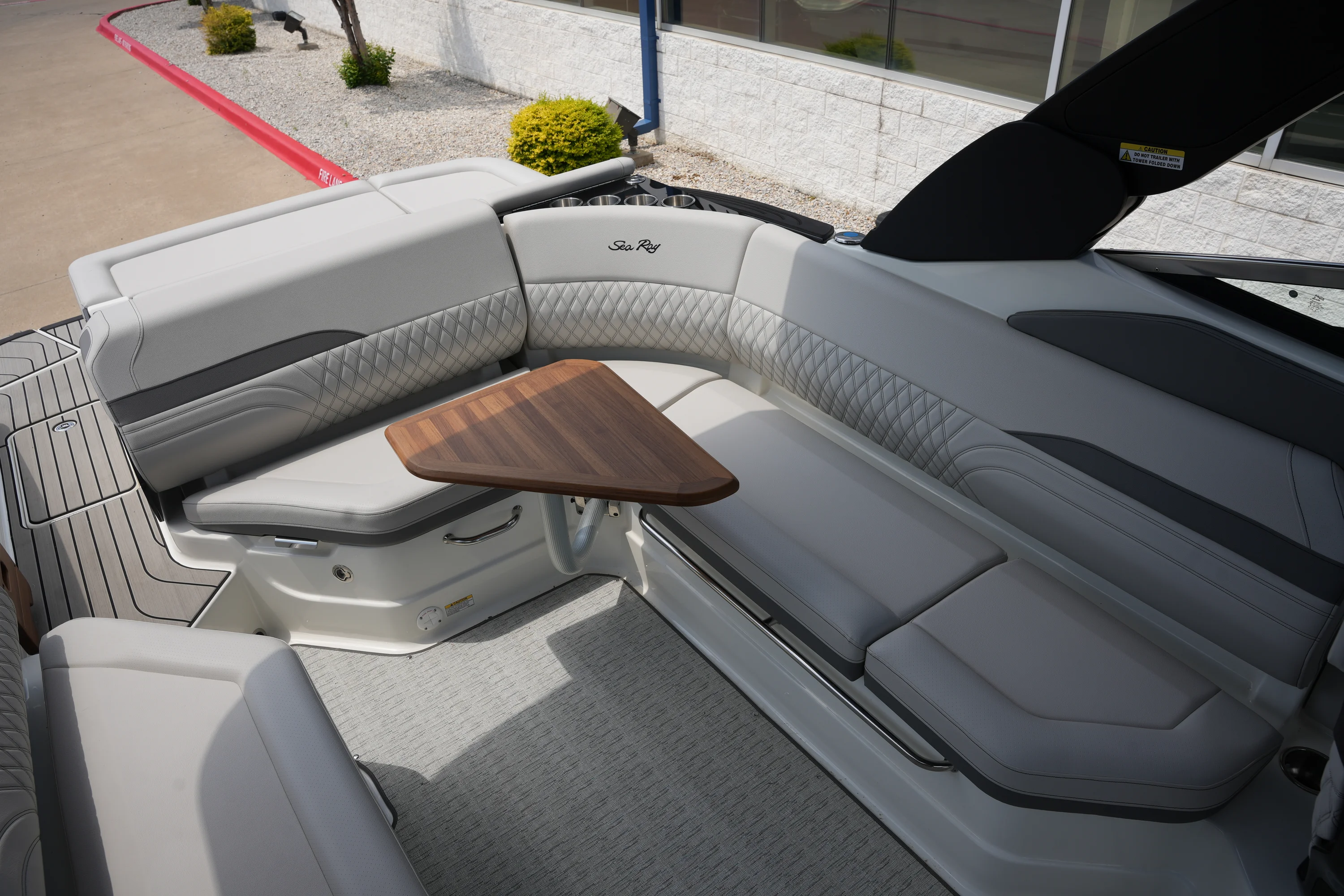 2026 Sea Ray SLX 280 Image Thumbnail #11