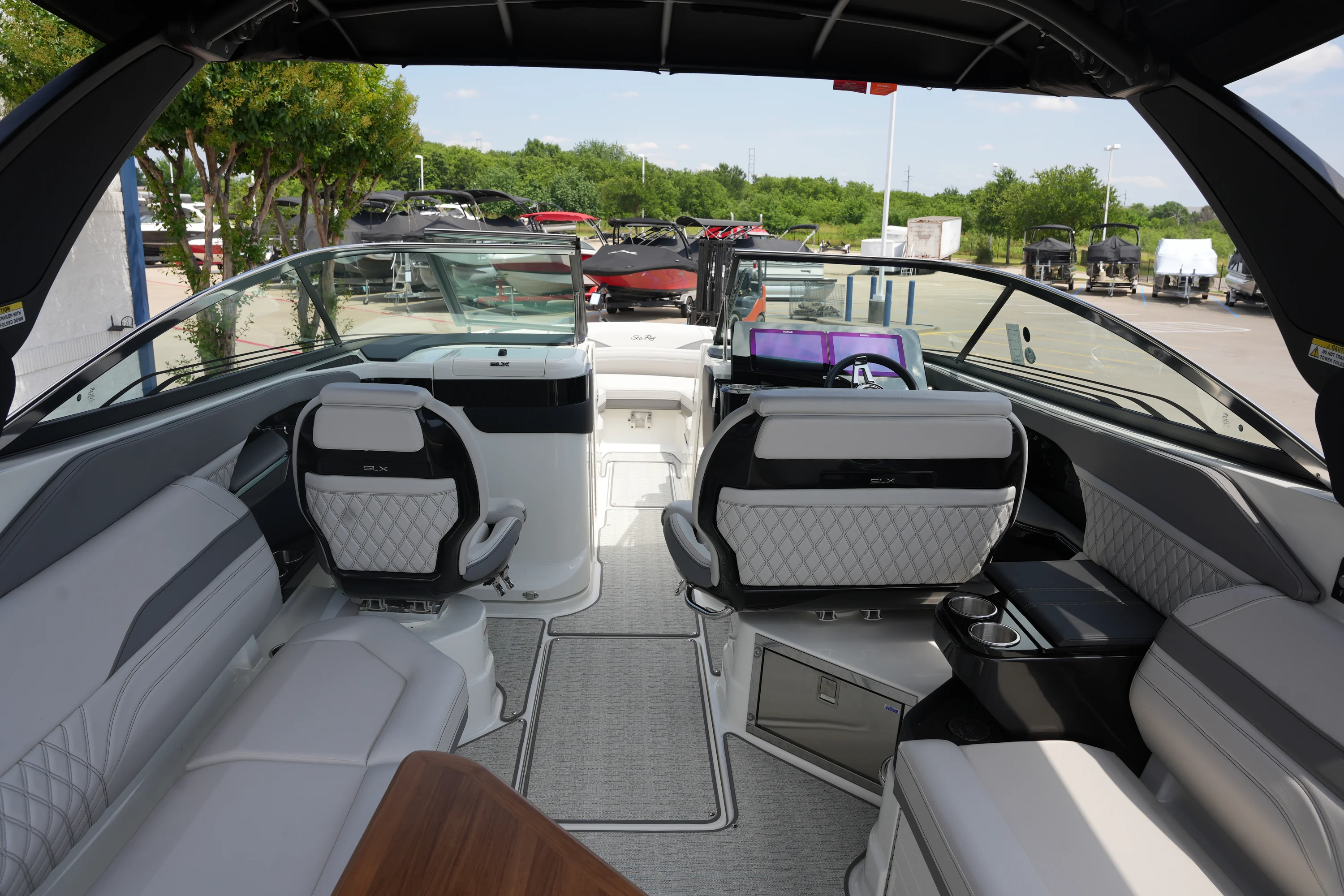 2026 Sea Ray SLX 280 Image Thumbnail #22