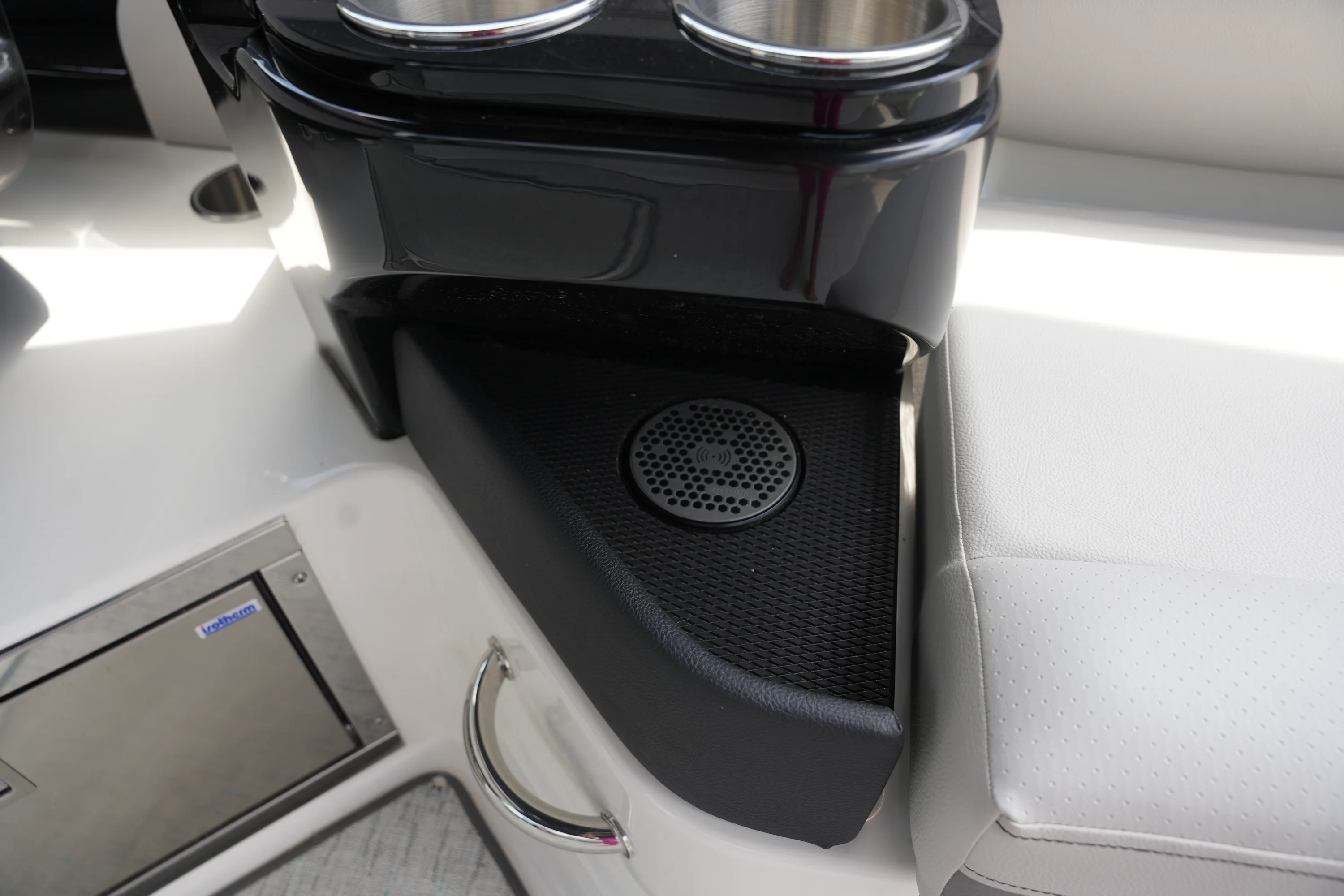 2026 Sea Ray SLX 280 Image Thumbnail #19