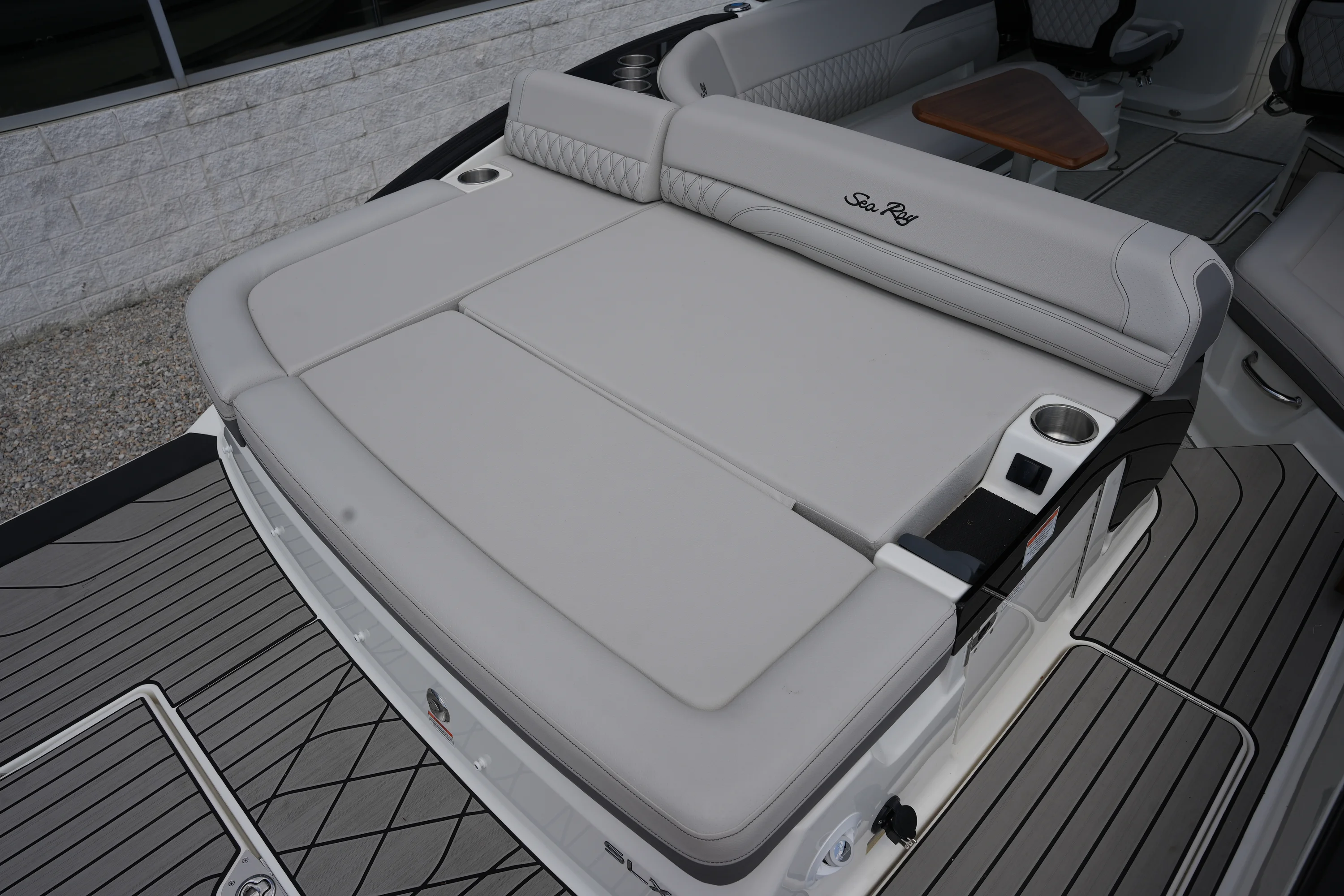 2026 Sea Ray SLX 280 Image Thumbnail #7
