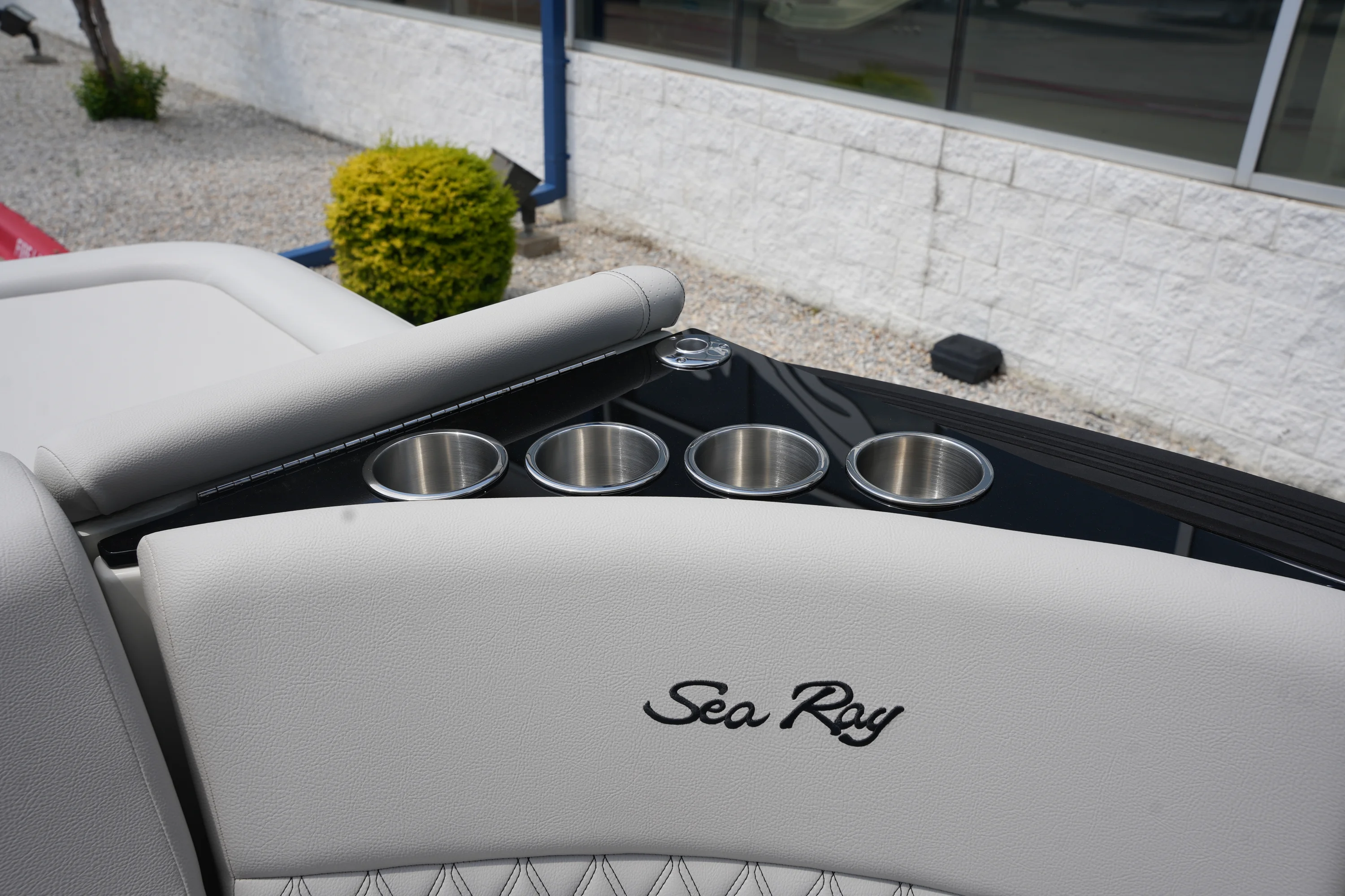 2026 Sea Ray SLX 280 Image Thumbnail #13