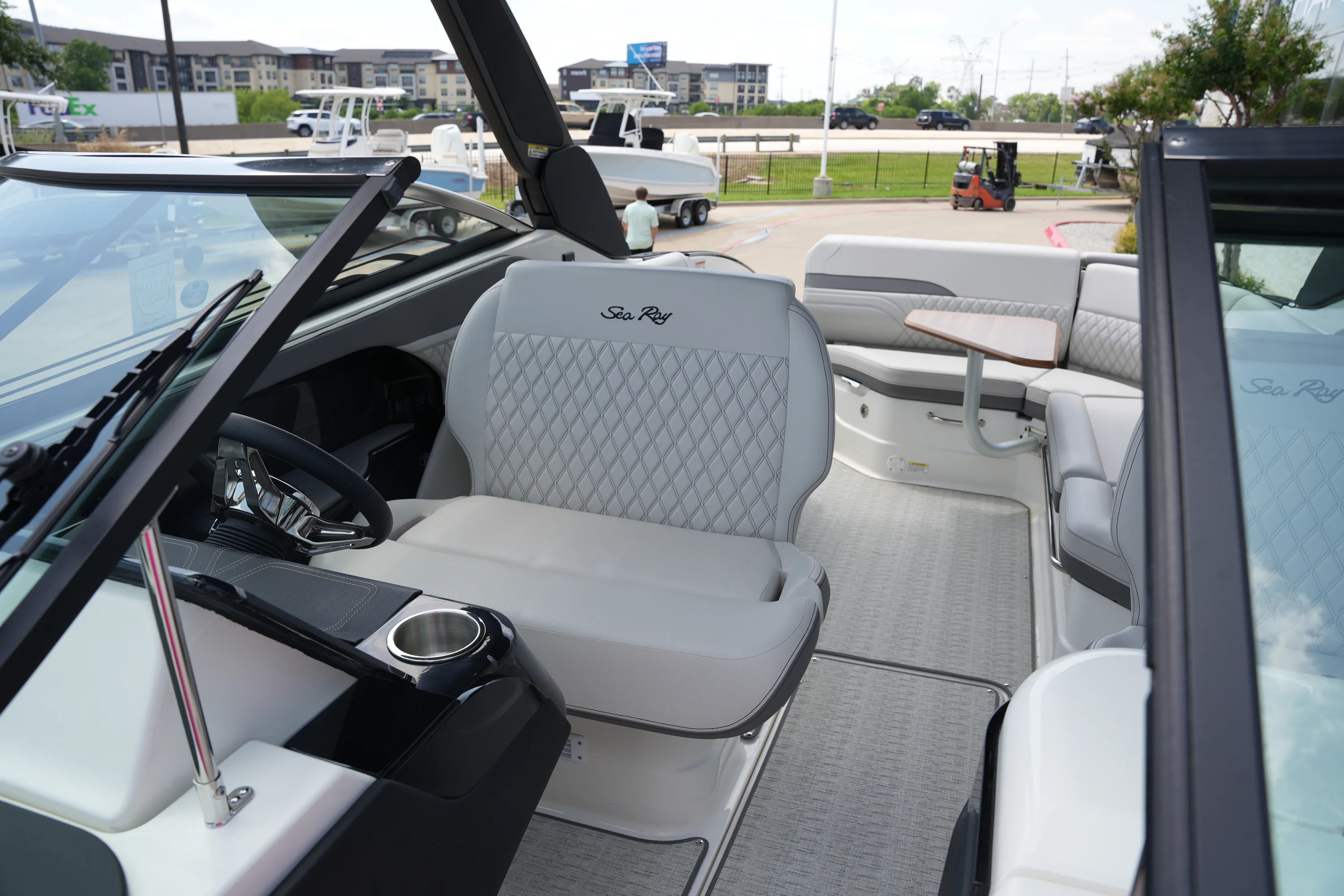 2026 Sea Ray SLX 280 Image Thumbnail #28