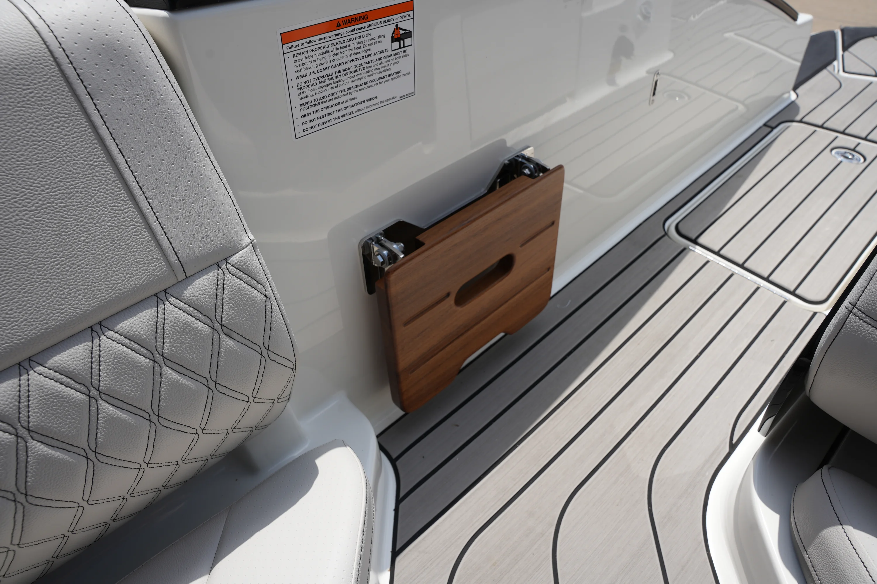 2026 Sea Ray SLX 280 Image Thumbnail #15