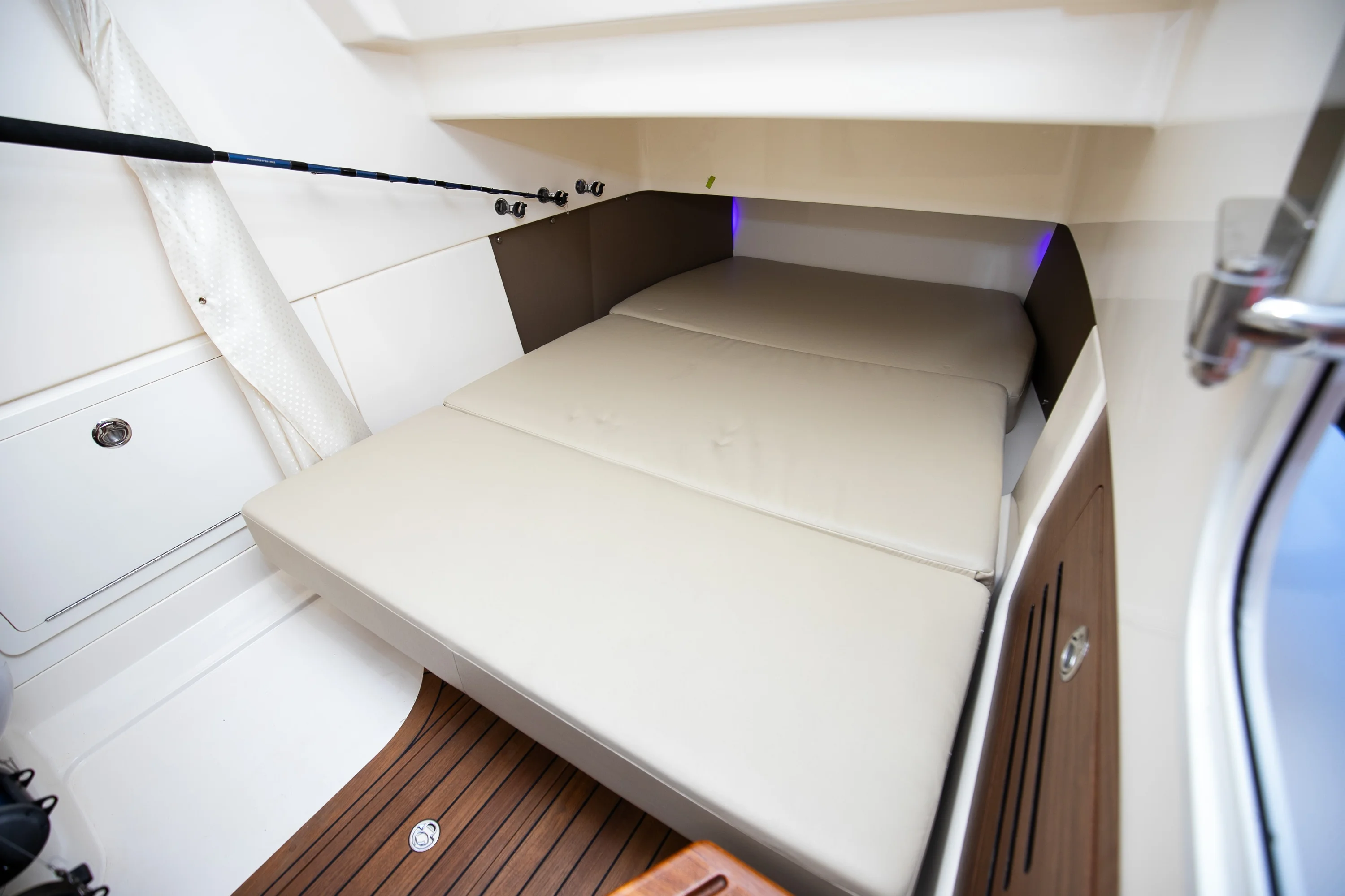 2023 Boston Whaler 360 OUTRAGE Image Thumbnail #21