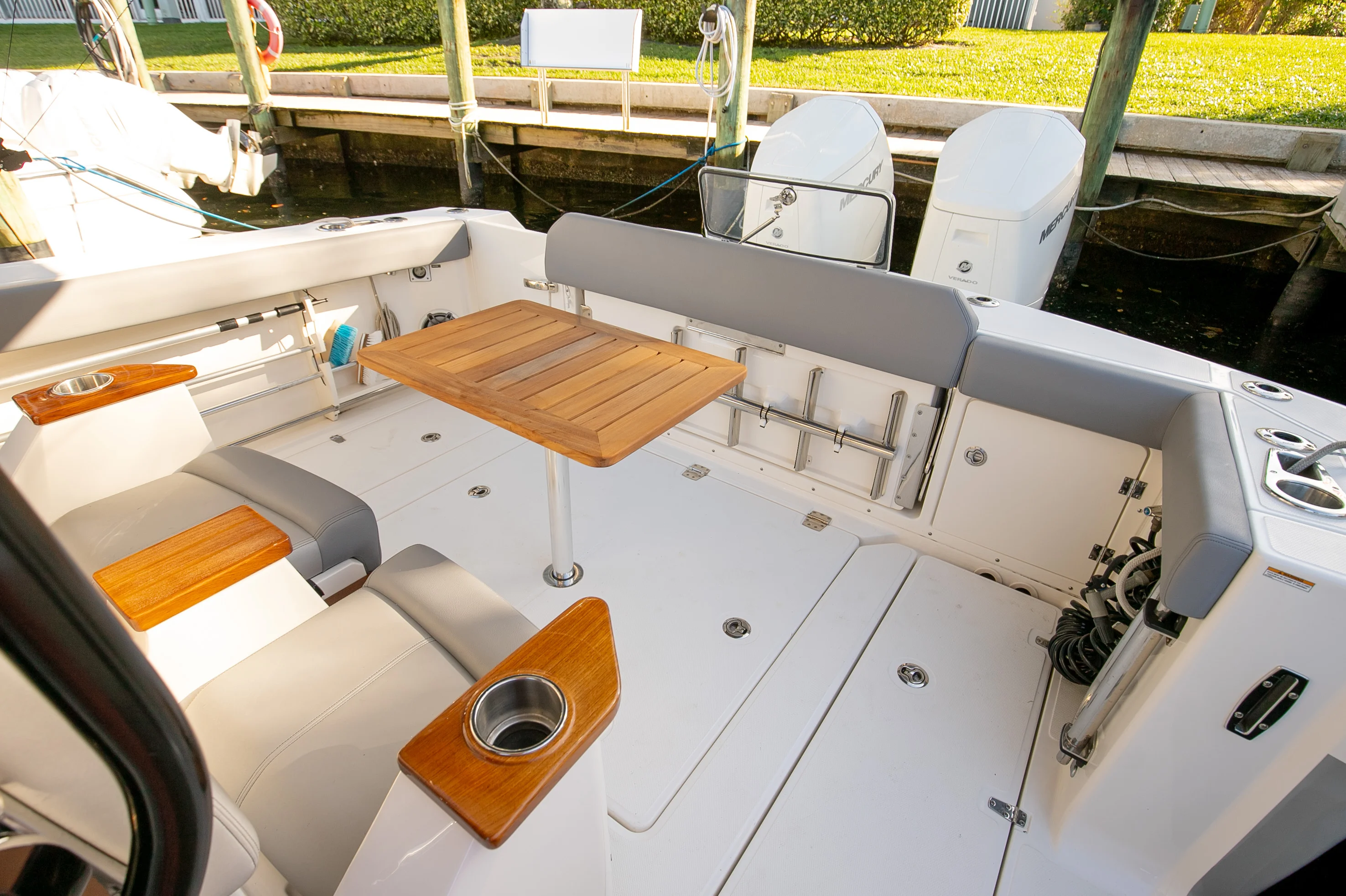 2023 Boston Whaler 360 OUTRAGE Image Thumbnail #9