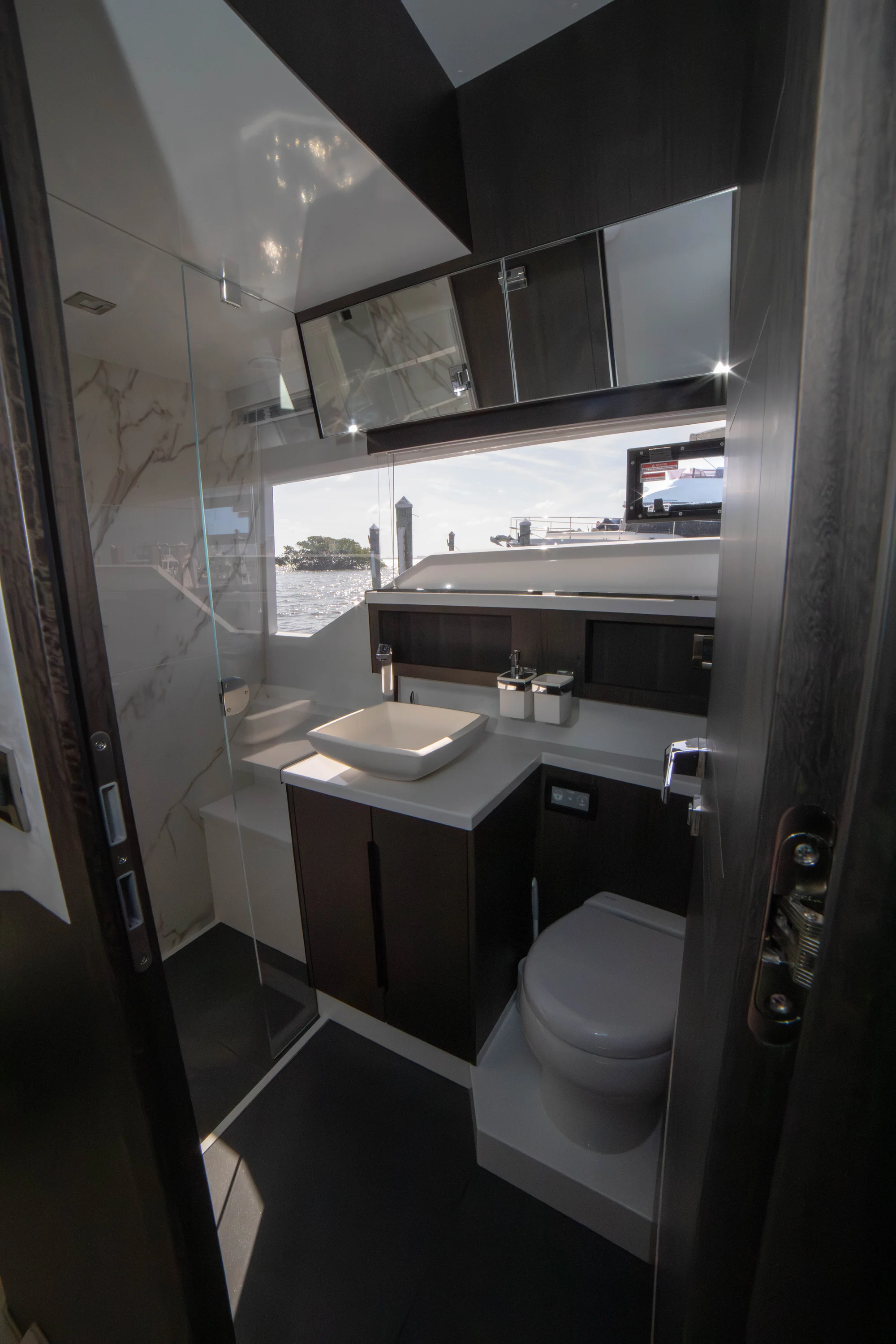 2024 Galeon 510 SKY Image Thumbnail #35