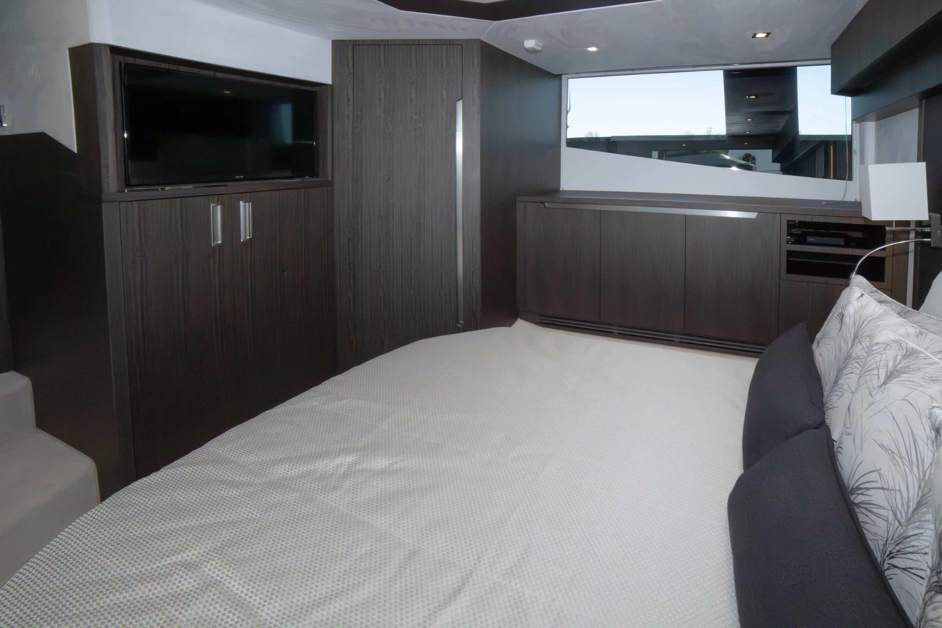 2024 Galeon 510 SKY Image Thumbnail #41