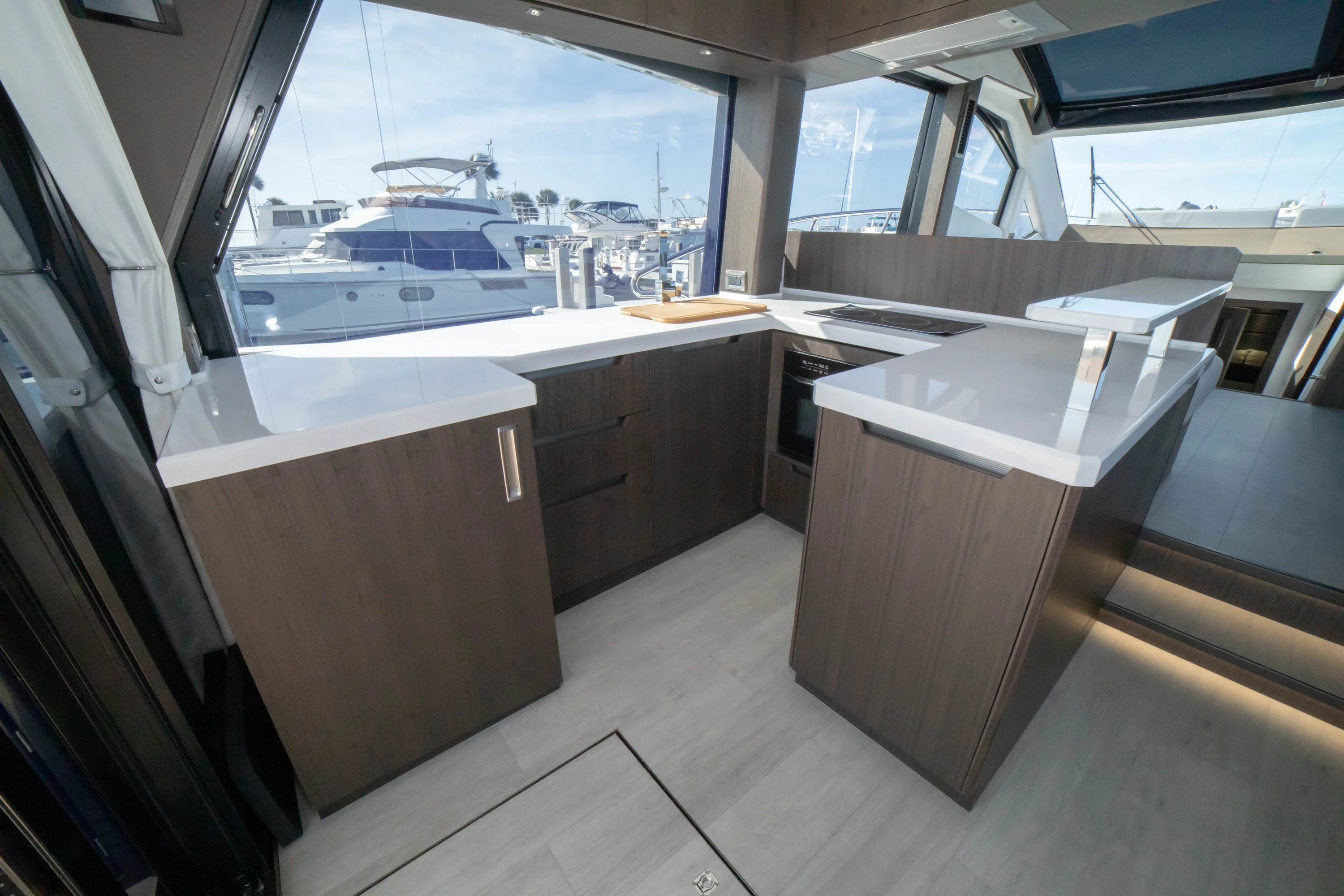 2024 Galeon 510 SKY Image Thumbnail #13