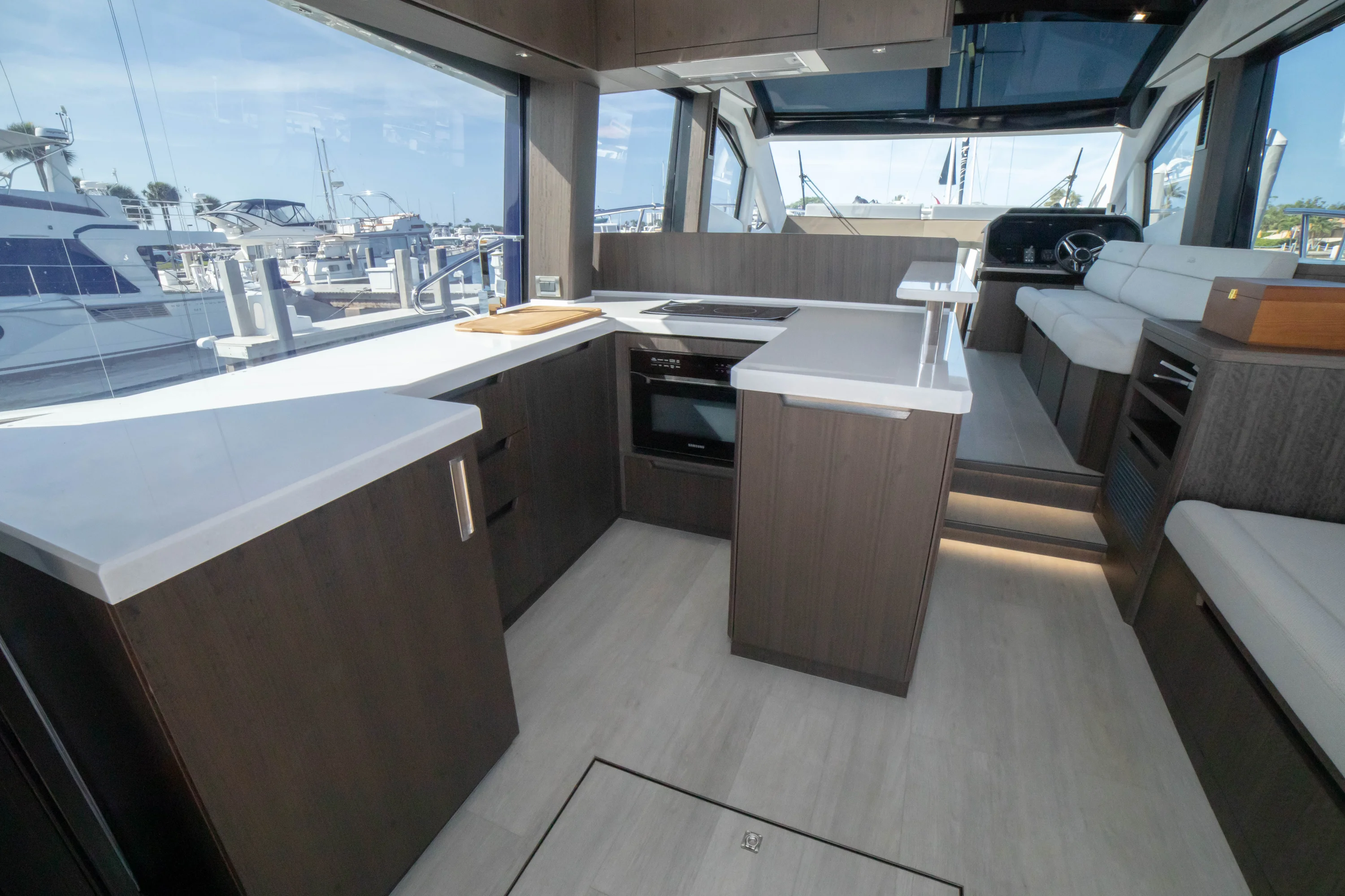 2024 Galeon 510 SKY Image Thumbnail #14