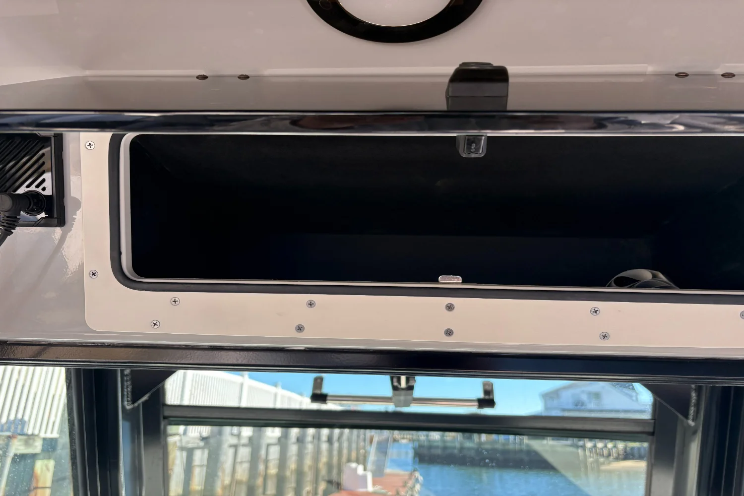 2024 Boston Whaler 330R Image Thumbnail #7