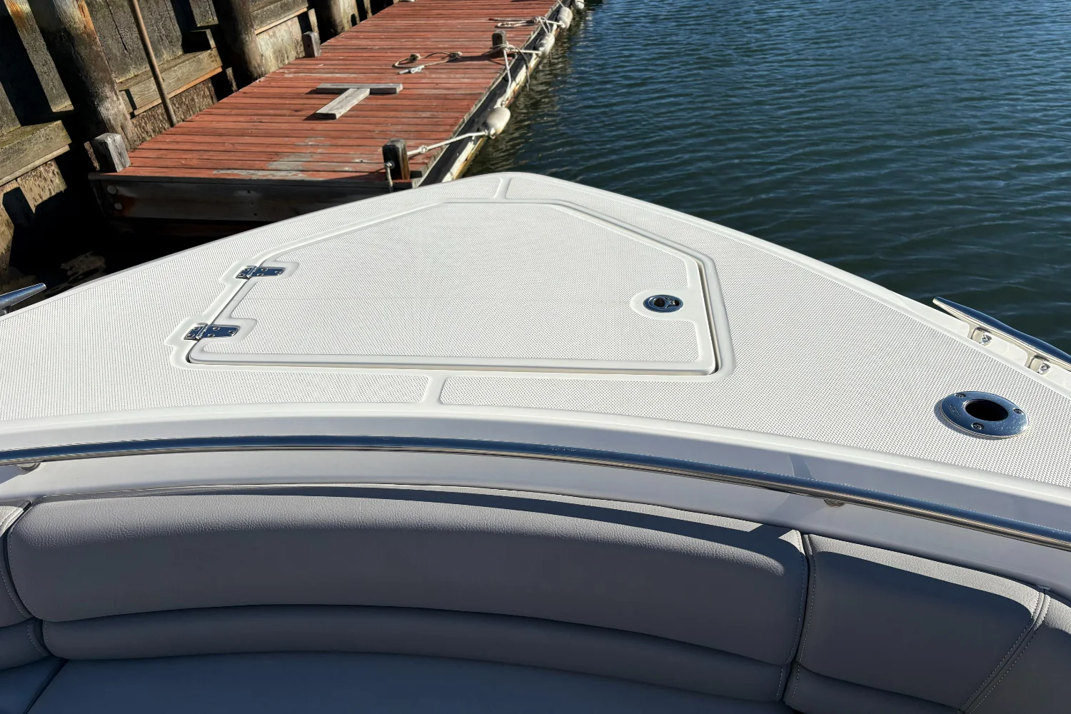 2024 Boston Whaler 330R Image Thumbnail #33