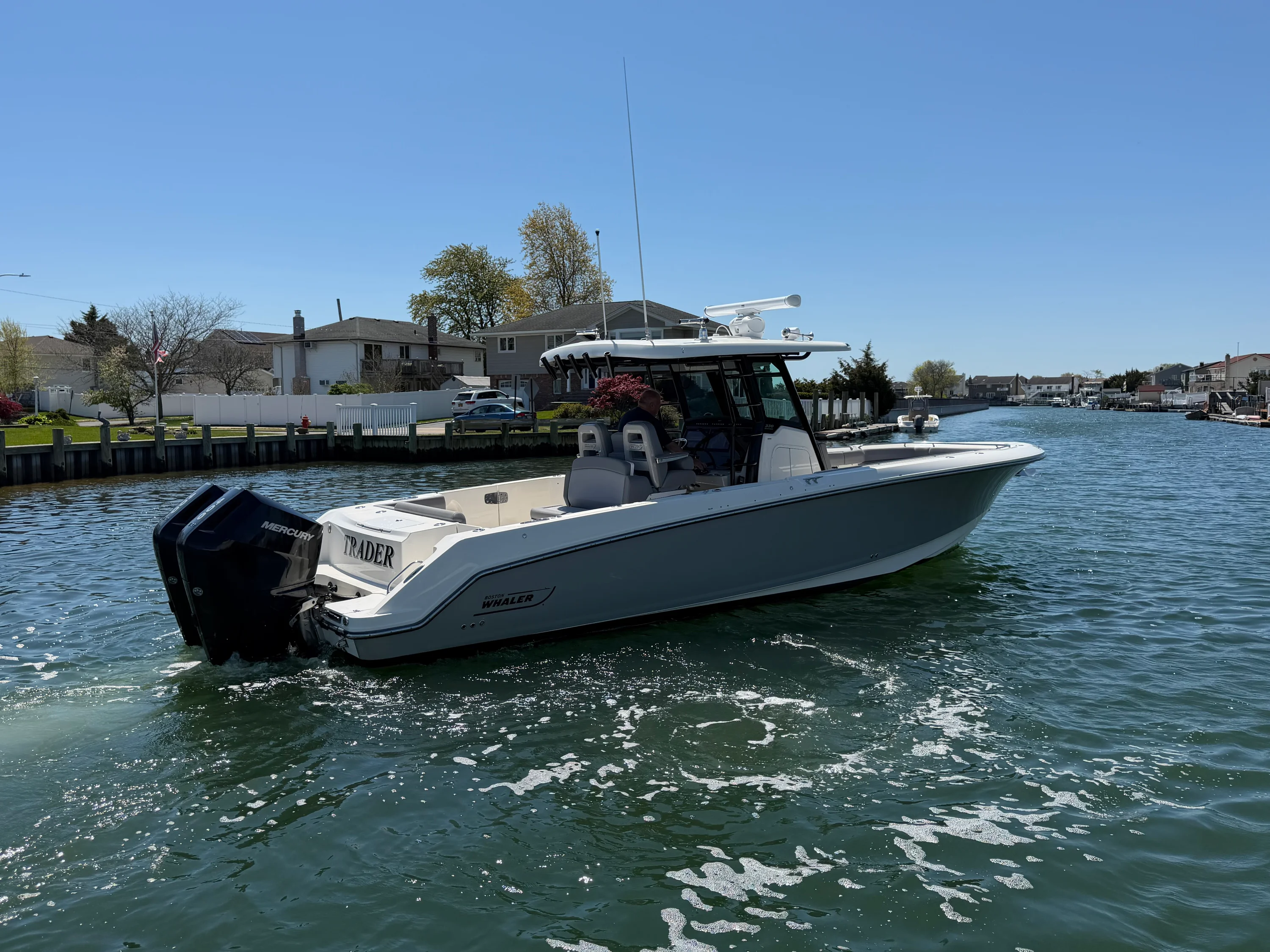 2024 Boston Whaler 330 OUTRAGE Image Thumbnail #6