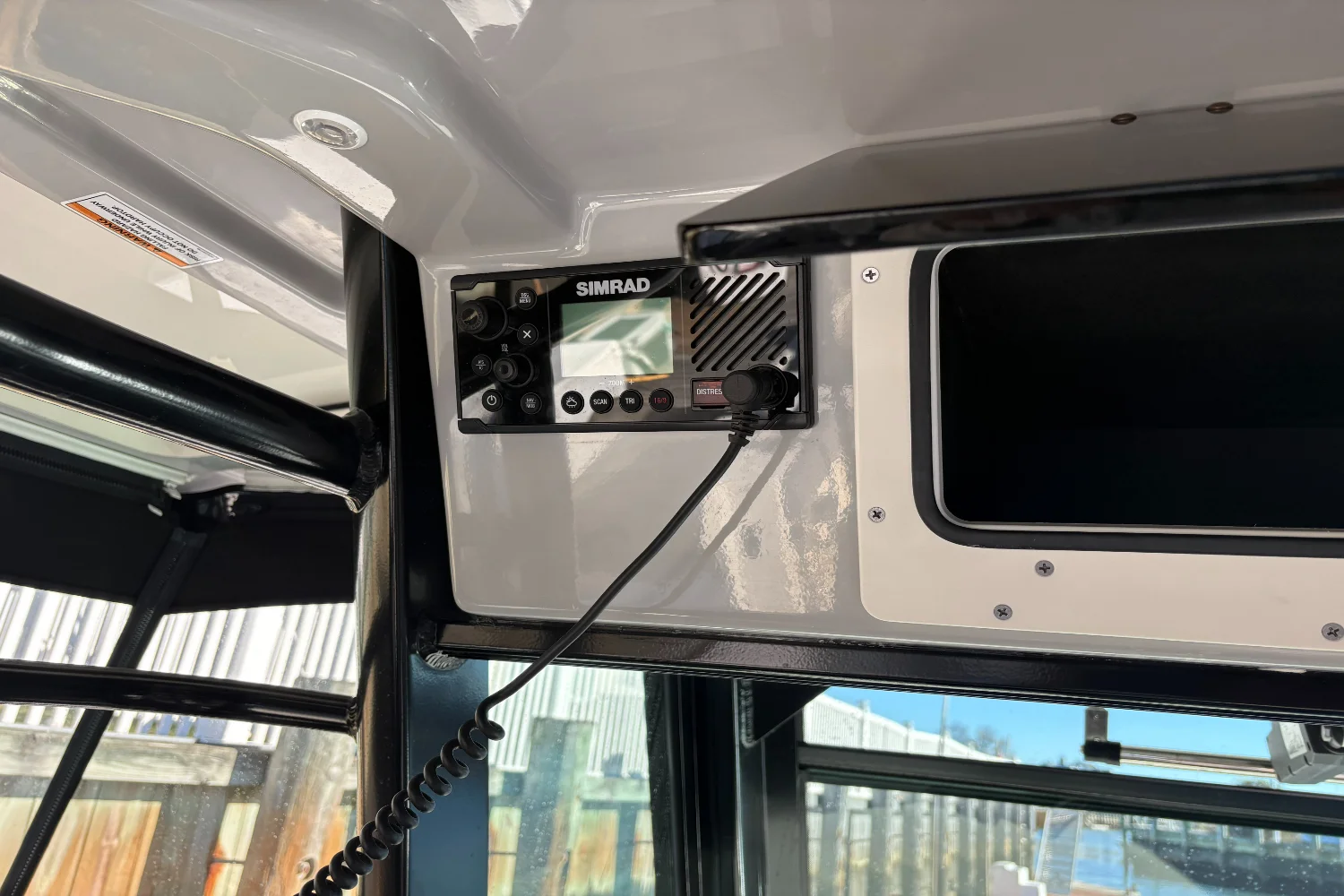 2024 Boston Whaler 330R Image Thumbnail #6