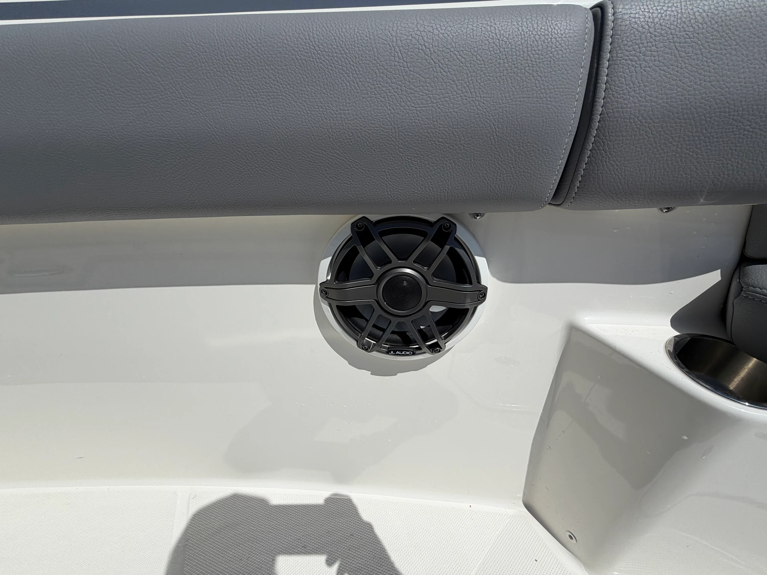 2024 Boston Whaler 330 OUTRAGE Image Thumbnail #35