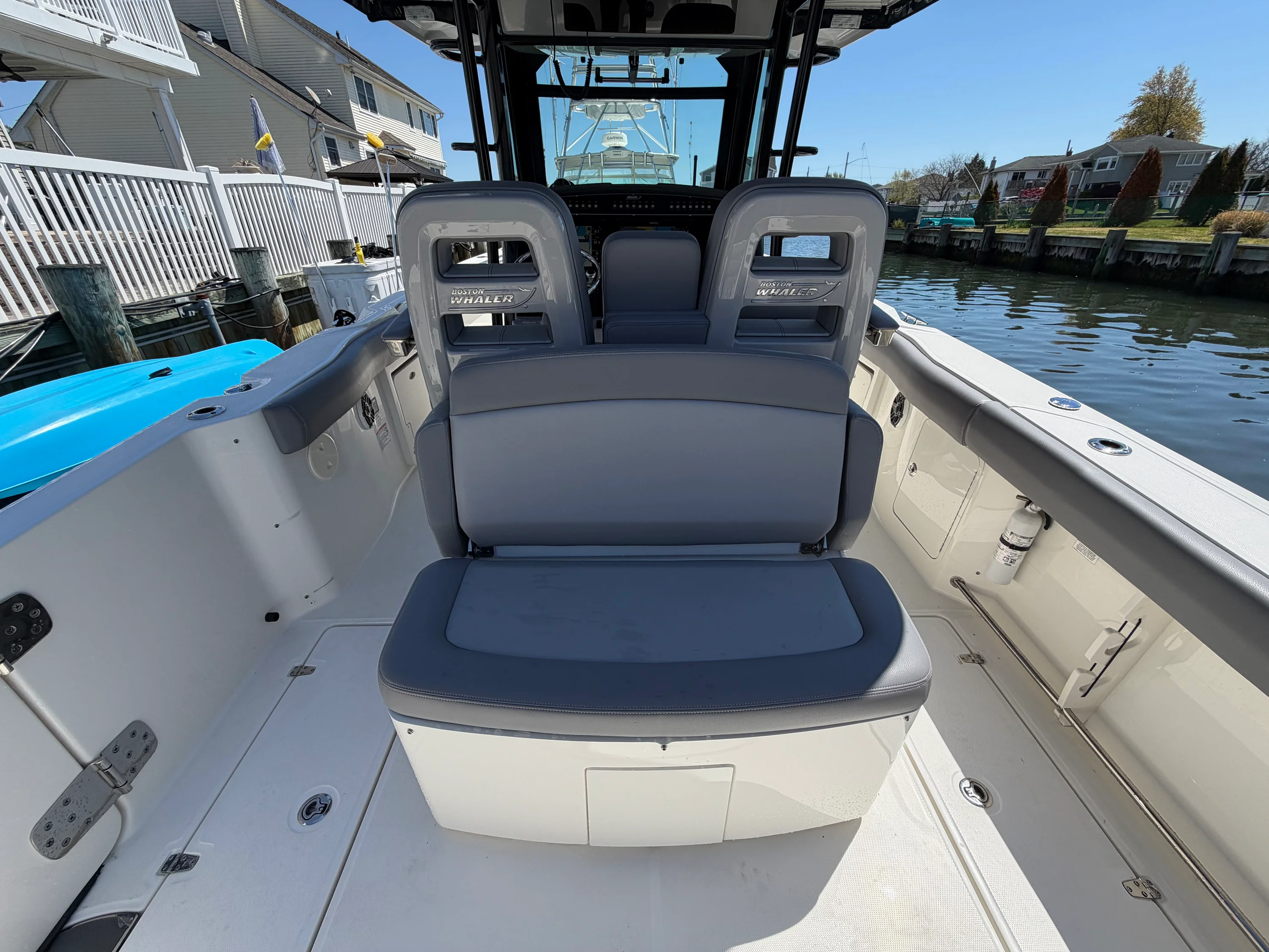 2024 Boston Whaler 330 OUTRAGE Image Thumbnail #11