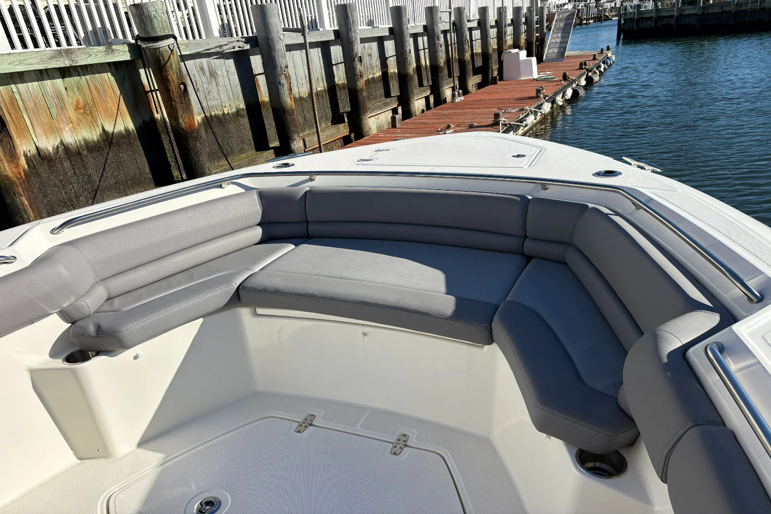 2024 Boston Whaler 330R Image Thumbnail #32