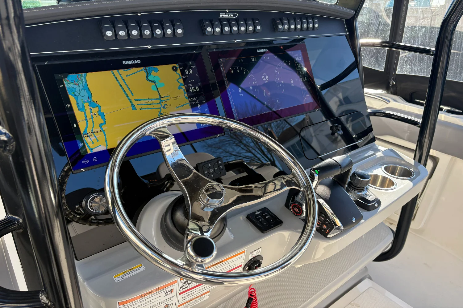 2024 Boston Whaler 330R Image Thumbnail #4