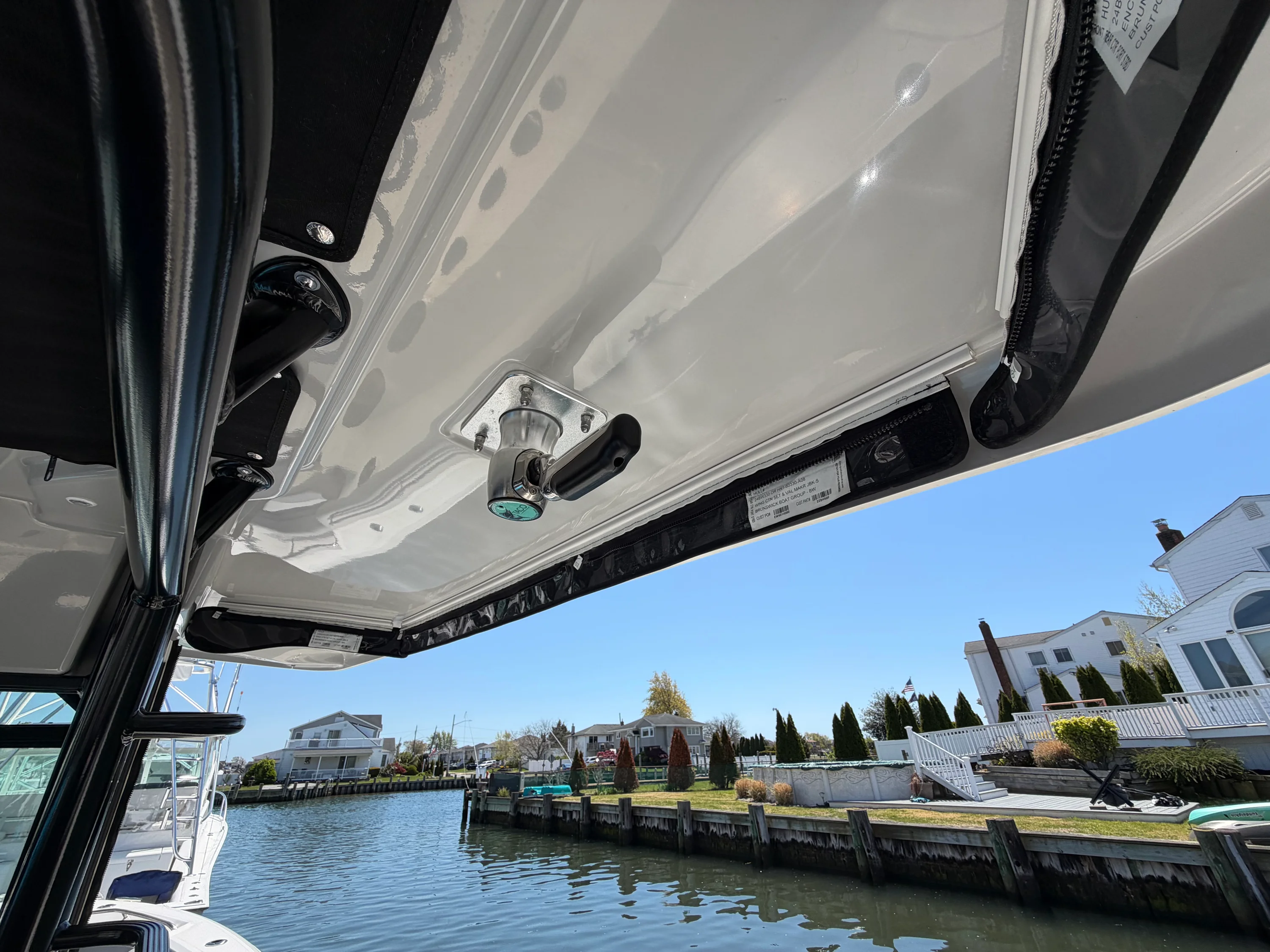 2024 Boston Whaler 330 OUTRAGE Image Thumbnail #23