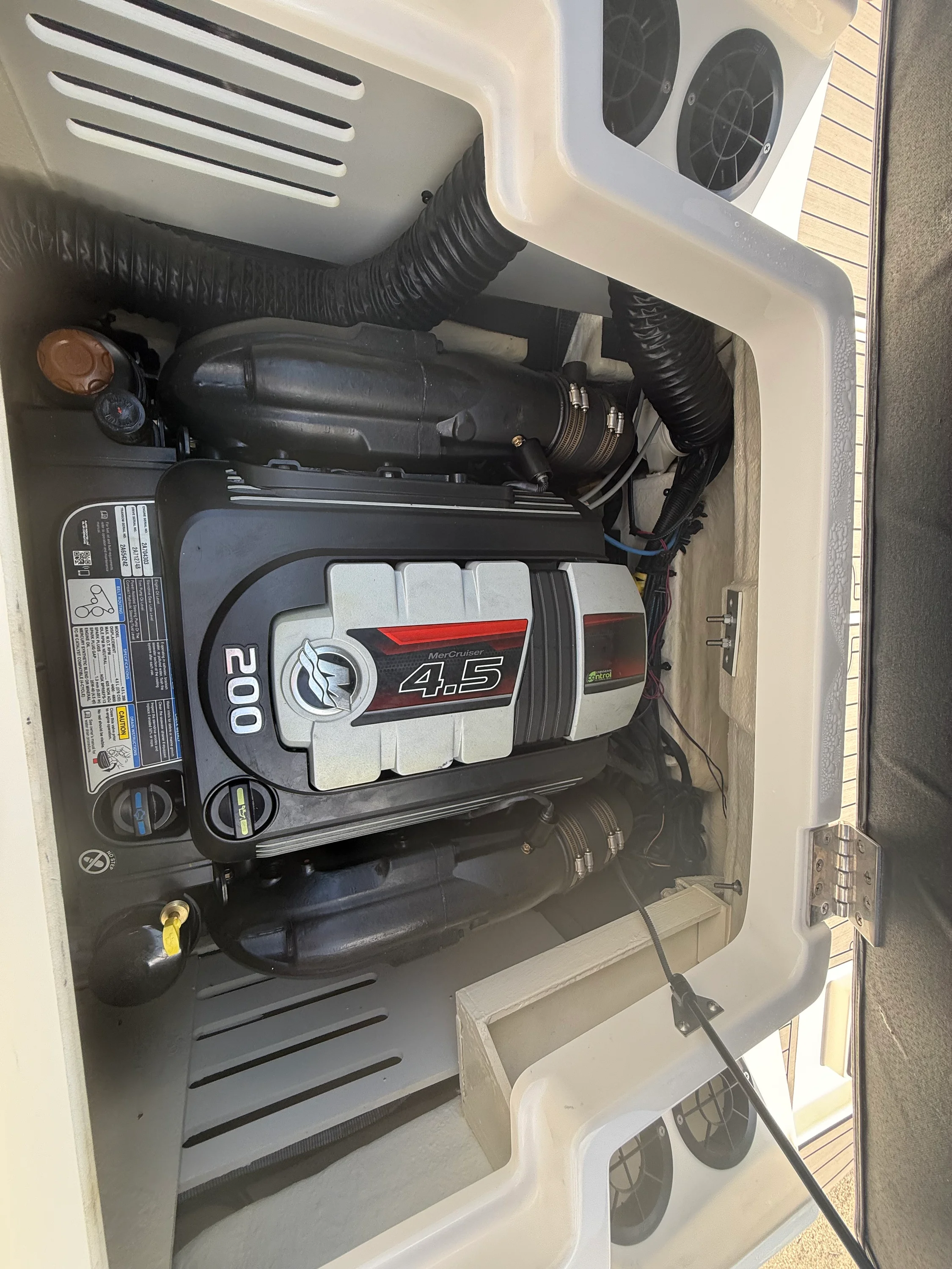 2022 Sea Ray 190 SPX Image Thumbnail #11