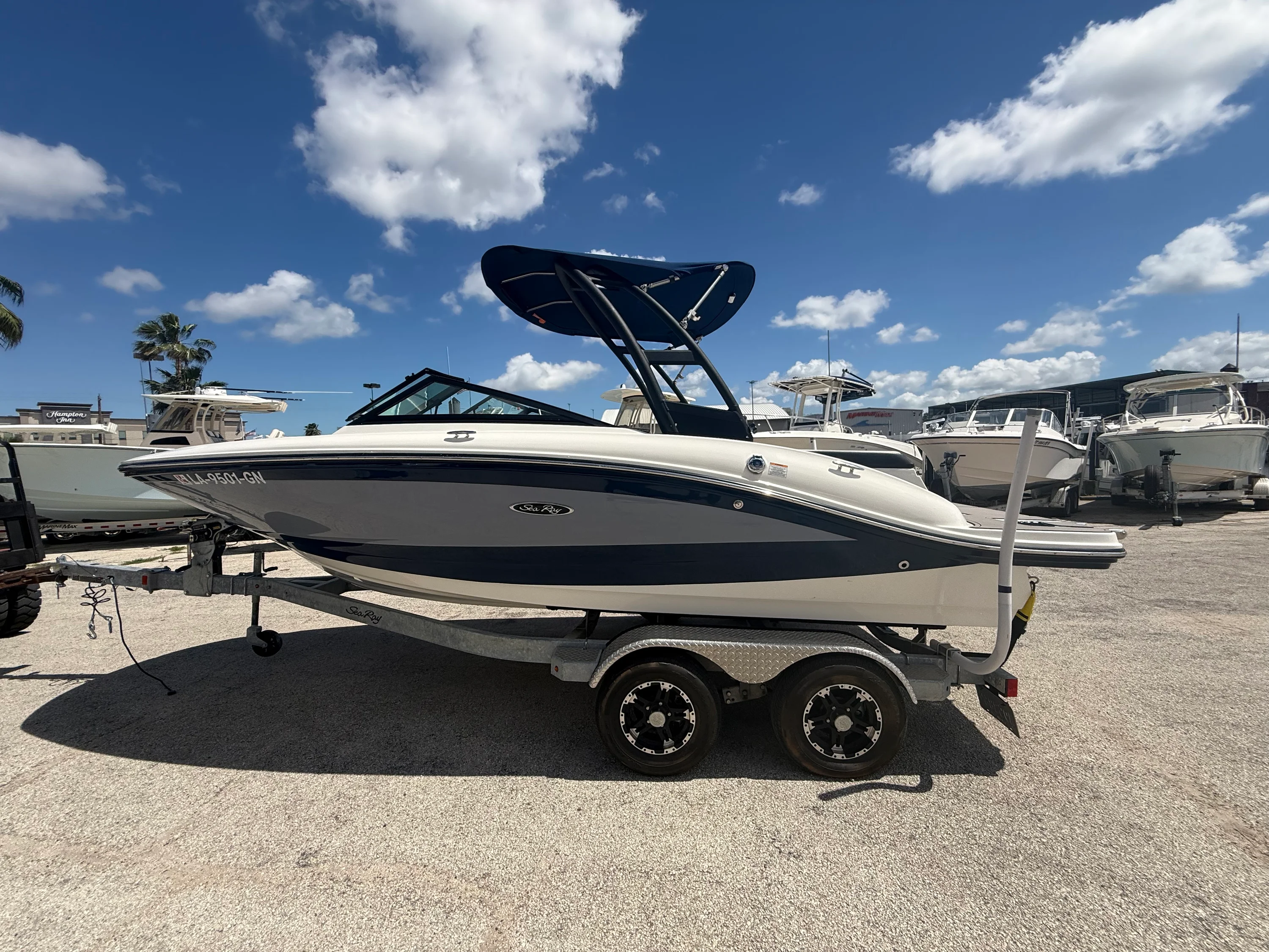 2022 Sea Ray 190 SPX Image Thumbnail #5