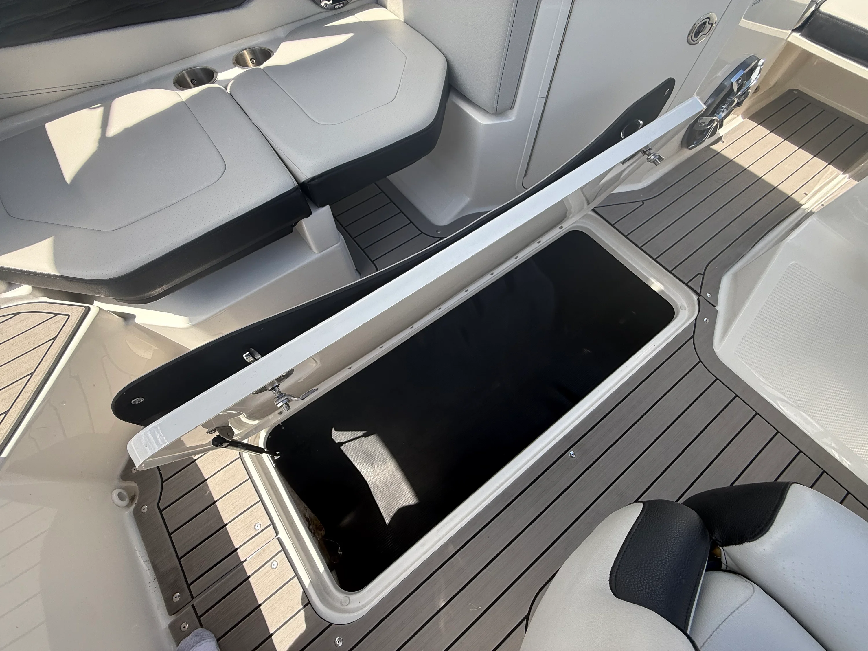 2022 Sea Ray 190 SPX Image Thumbnail #21