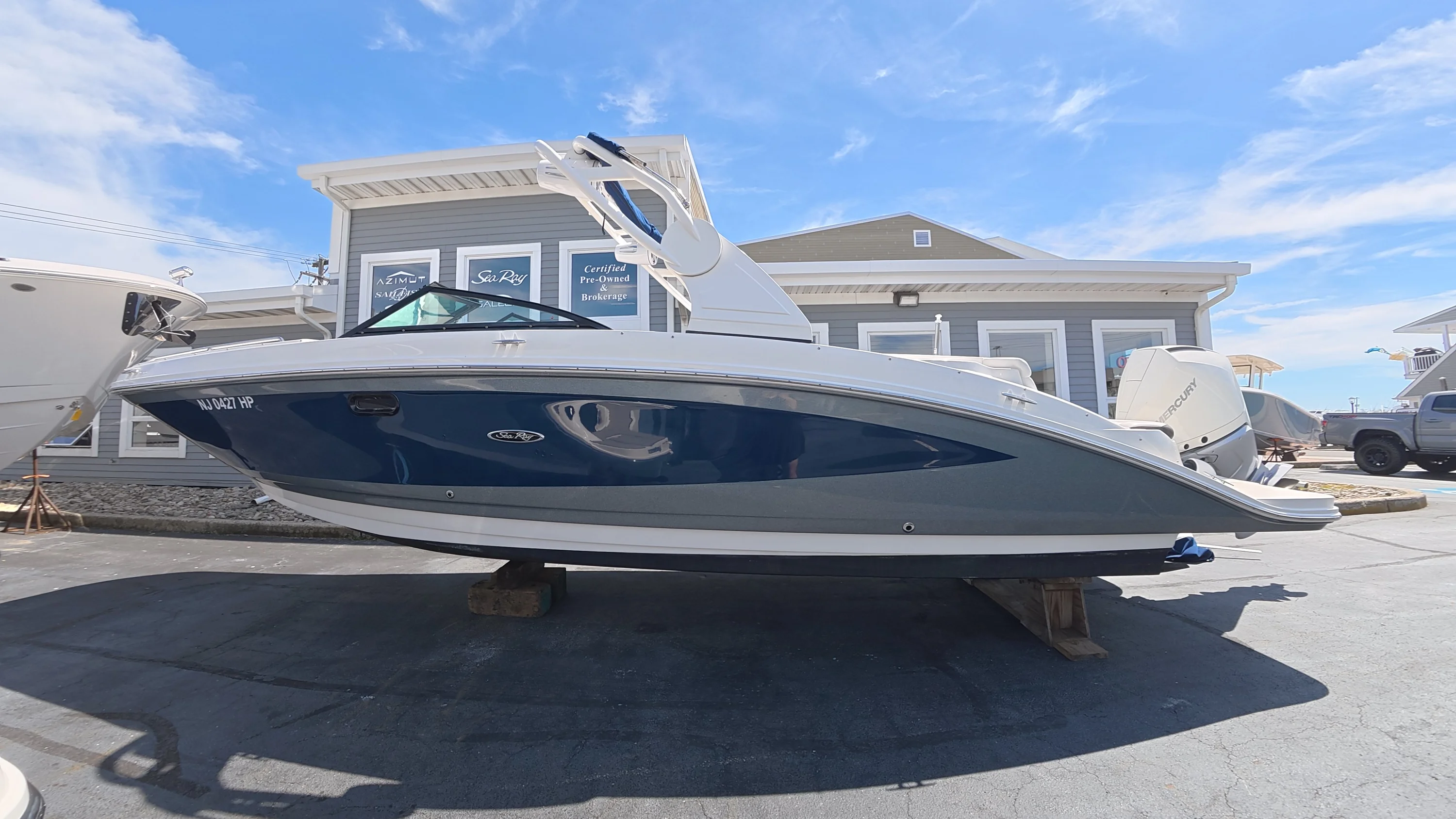 2020 Sea Ray SDX 270 Outboard Image Thumbnail #0