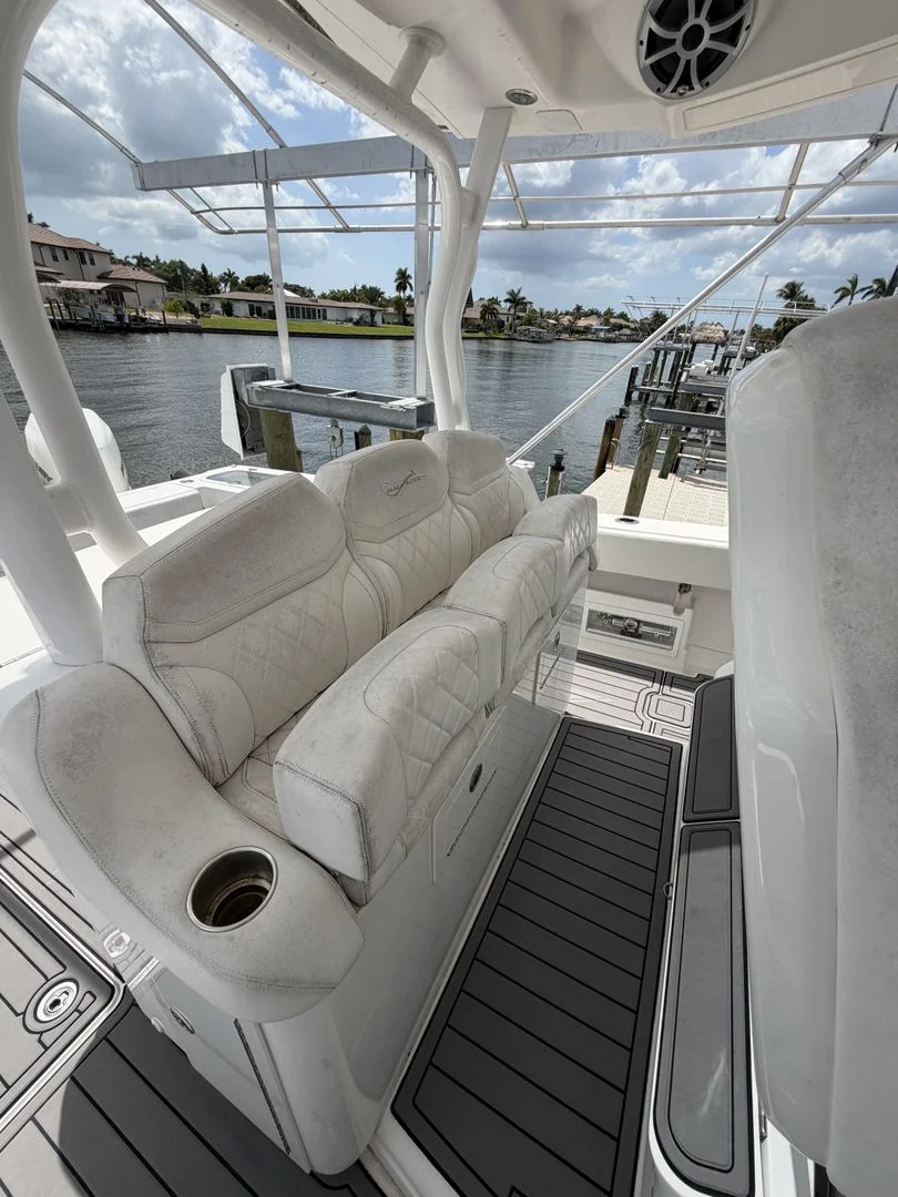 2018 Black Water 43 SPORTFISH Image Thumbnail #15