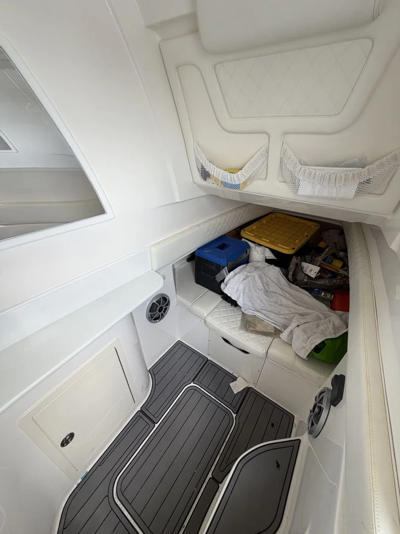 2018 Black Water 43 SPORTFISH Image Thumbnail #40