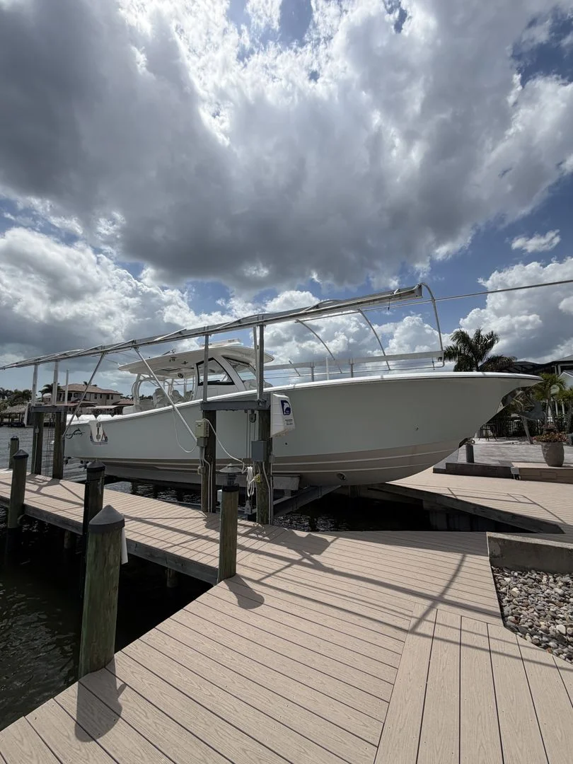 2018 Black Water 43 SPORTFISH Image Thumbnail #3