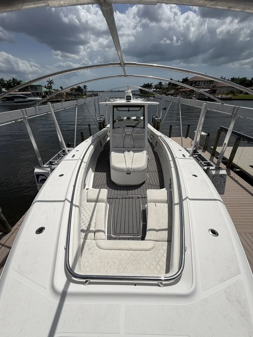 2018 Black Water 43 SPORTFISH Image Thumbnail #28