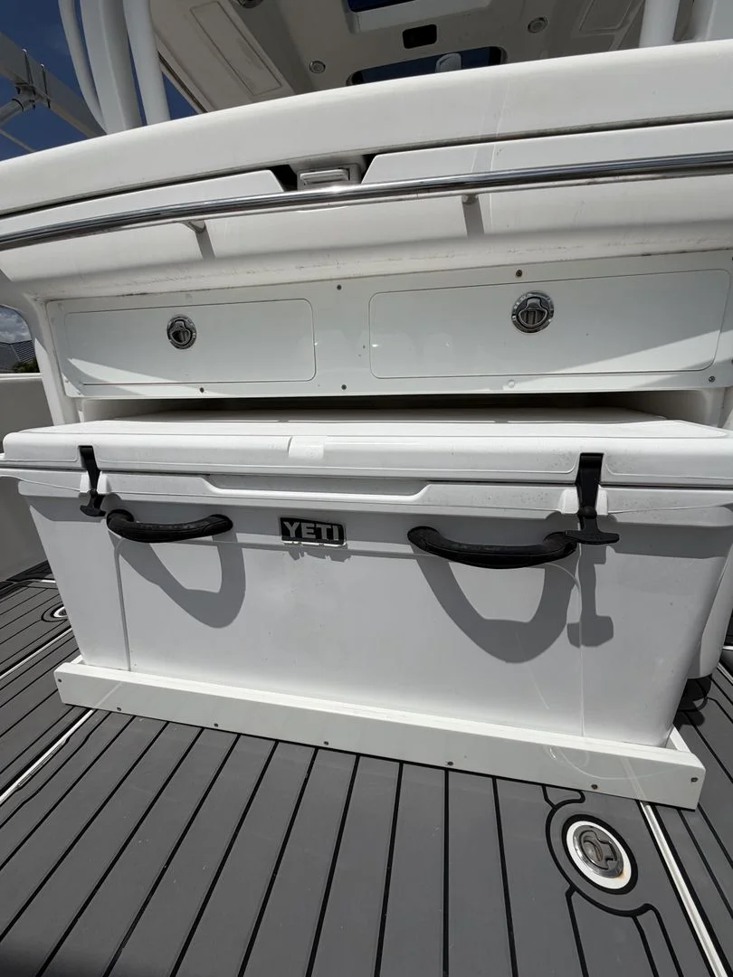 2018 Black Water 43 SPORTFISH Image Thumbnail #13