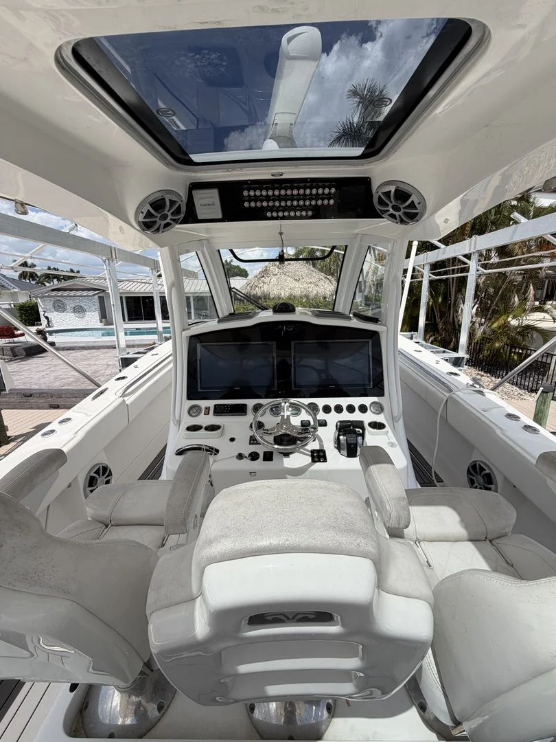 2018 Black Water 43 SPORTFISH Image Thumbnail #18