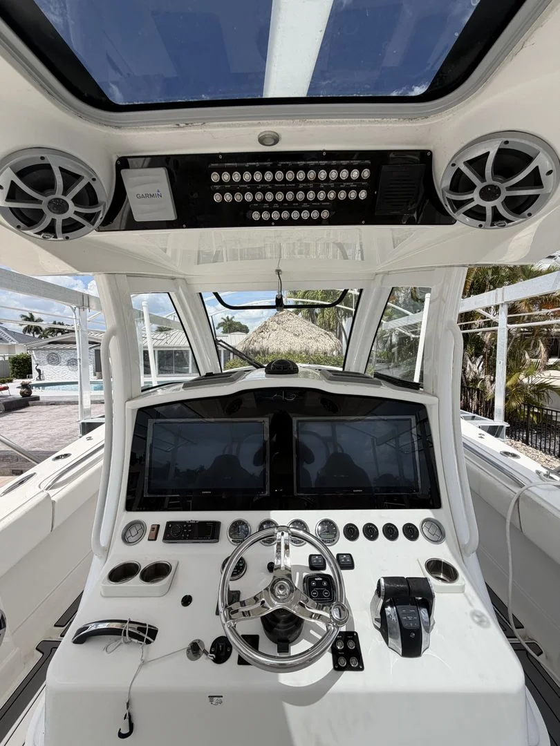 2018 Black Water 43 SPORTFISH Image Thumbnail #20