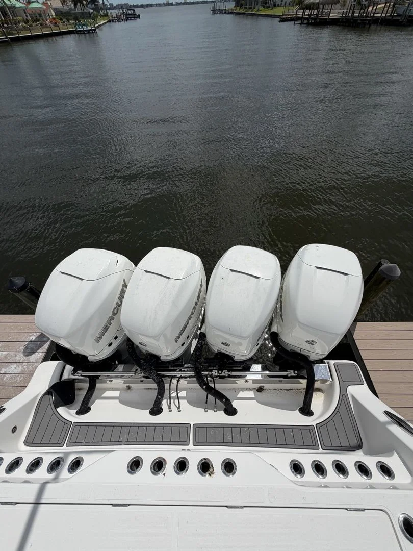 2018 Black Water 43 SPORTFISH Image Thumbnail #11