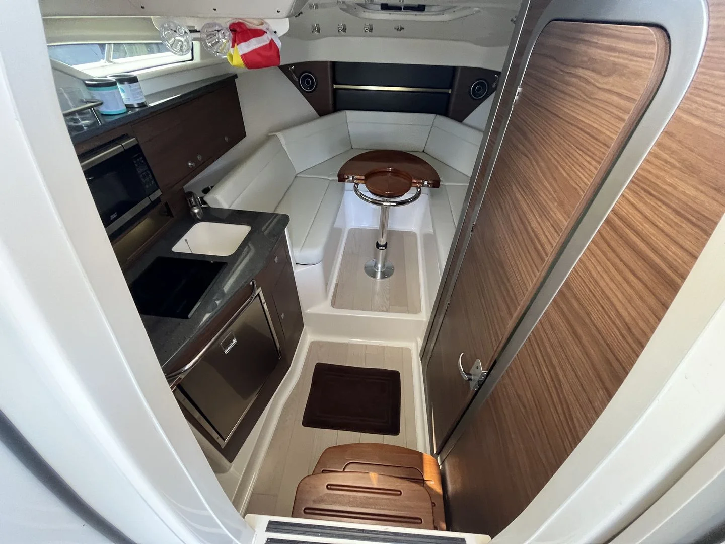 2023 Boston Whaler 325 CONQUEST Image Thumbnail #30