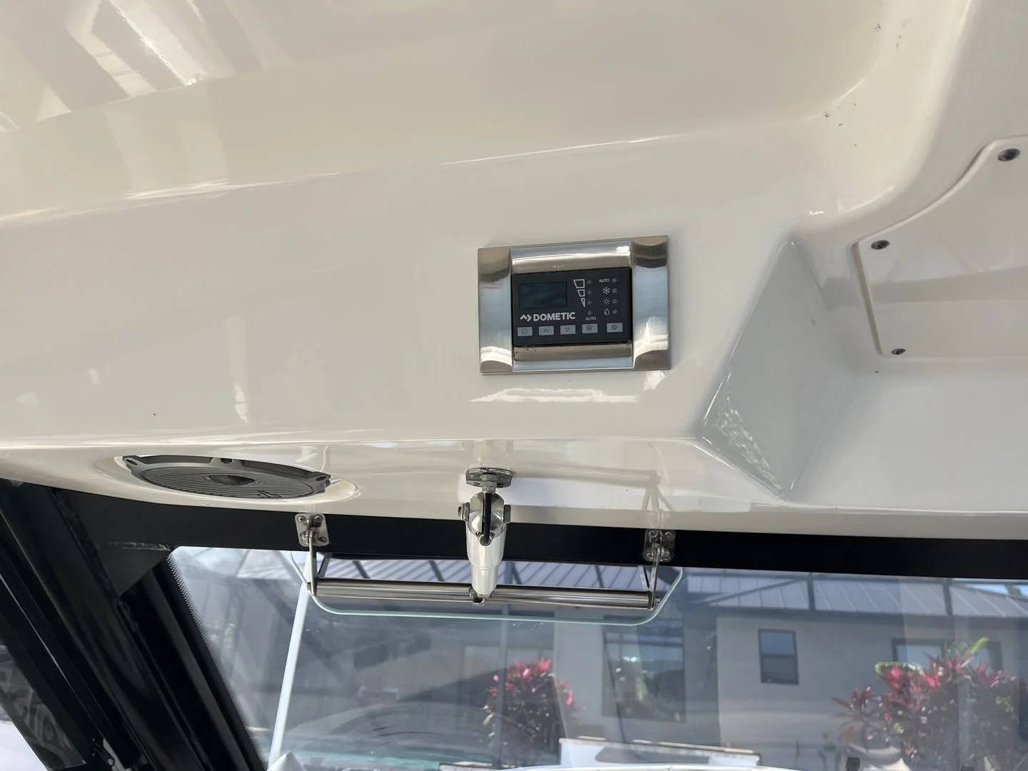 2023 Boston Whaler 325 CONQUEST Image Thumbnail #24