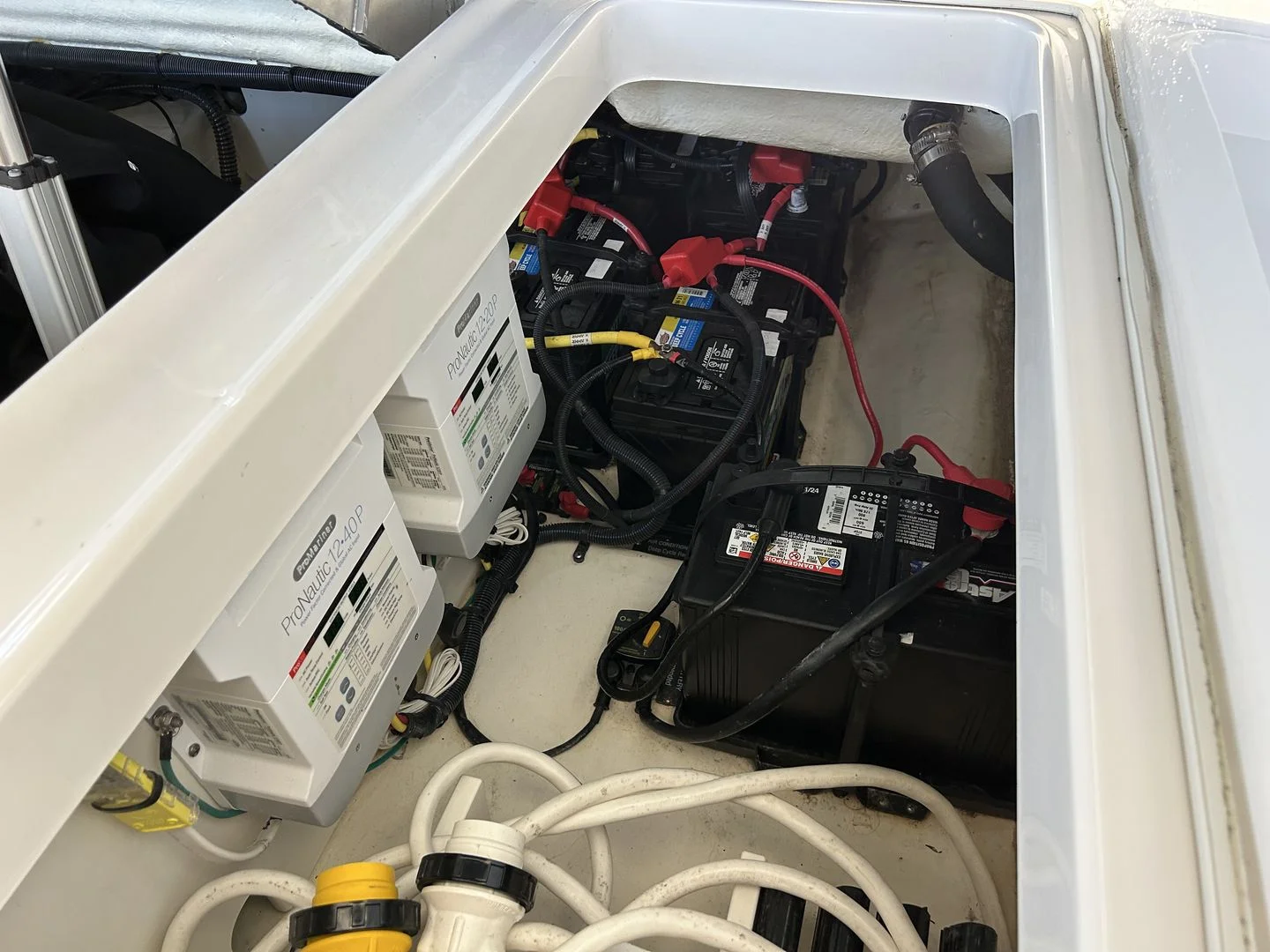 2023 Chaparral 300 OSX Image Thumbnail #26