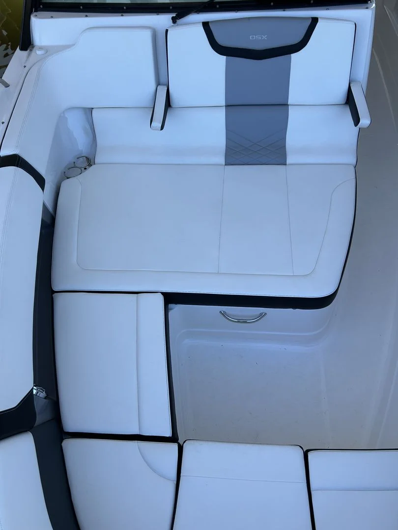 2023 Chaparral 300 OSX Image Thumbnail #35