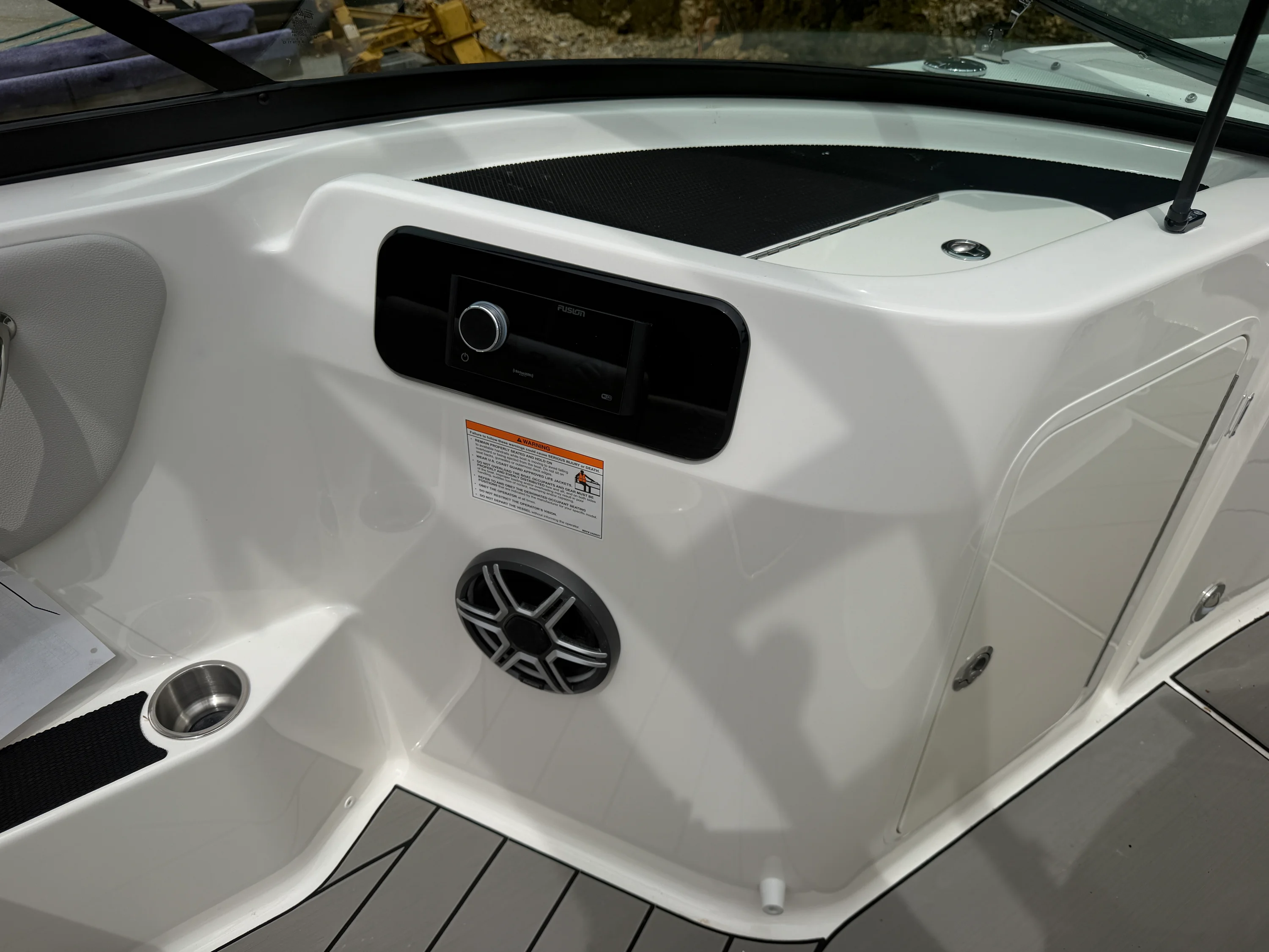 2026 Sea Ray SDX 250 Surf Image Thumbnail #10