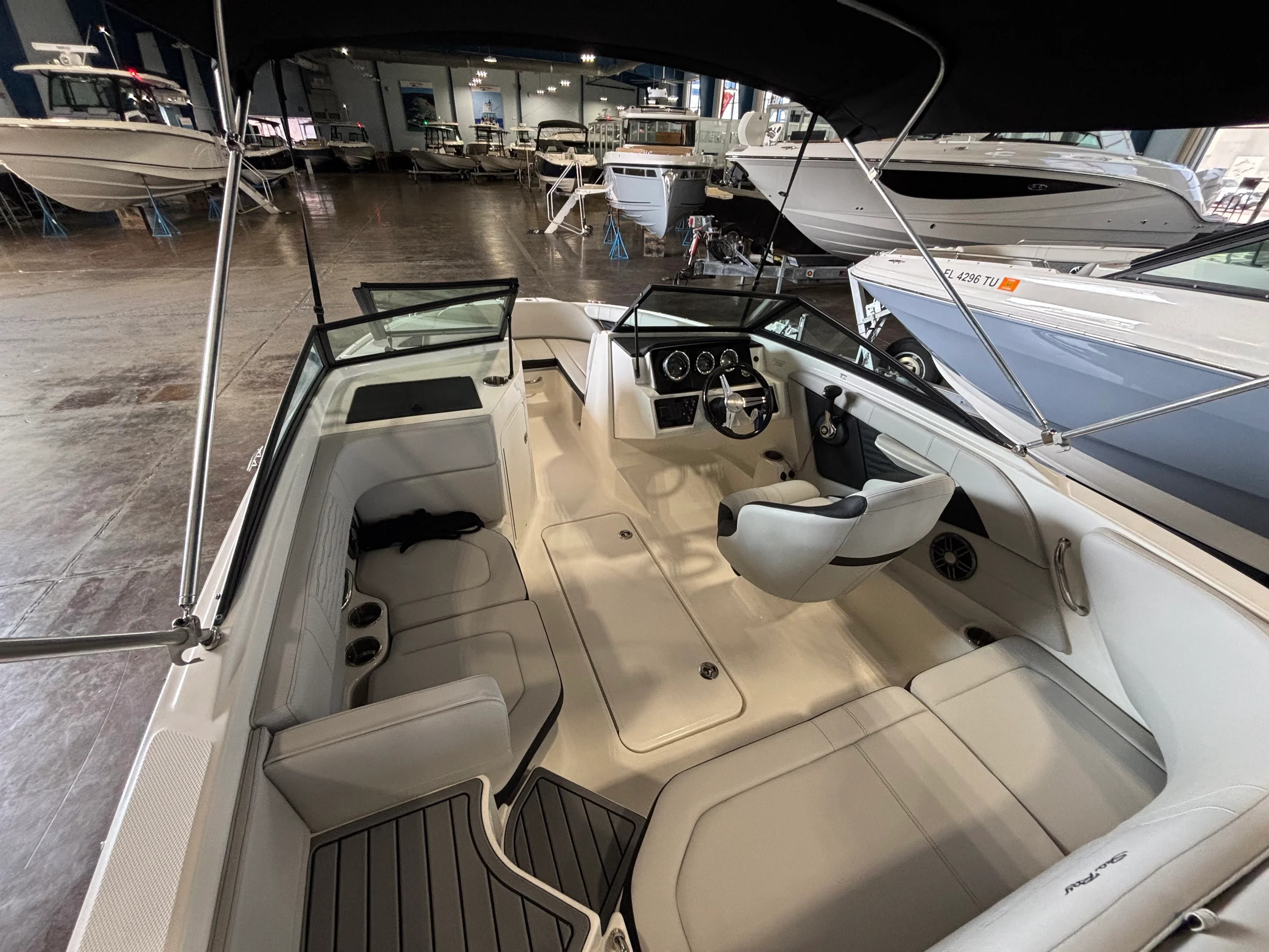 2022 Sea Ray SPX 190 OB Image Thumbnail #12