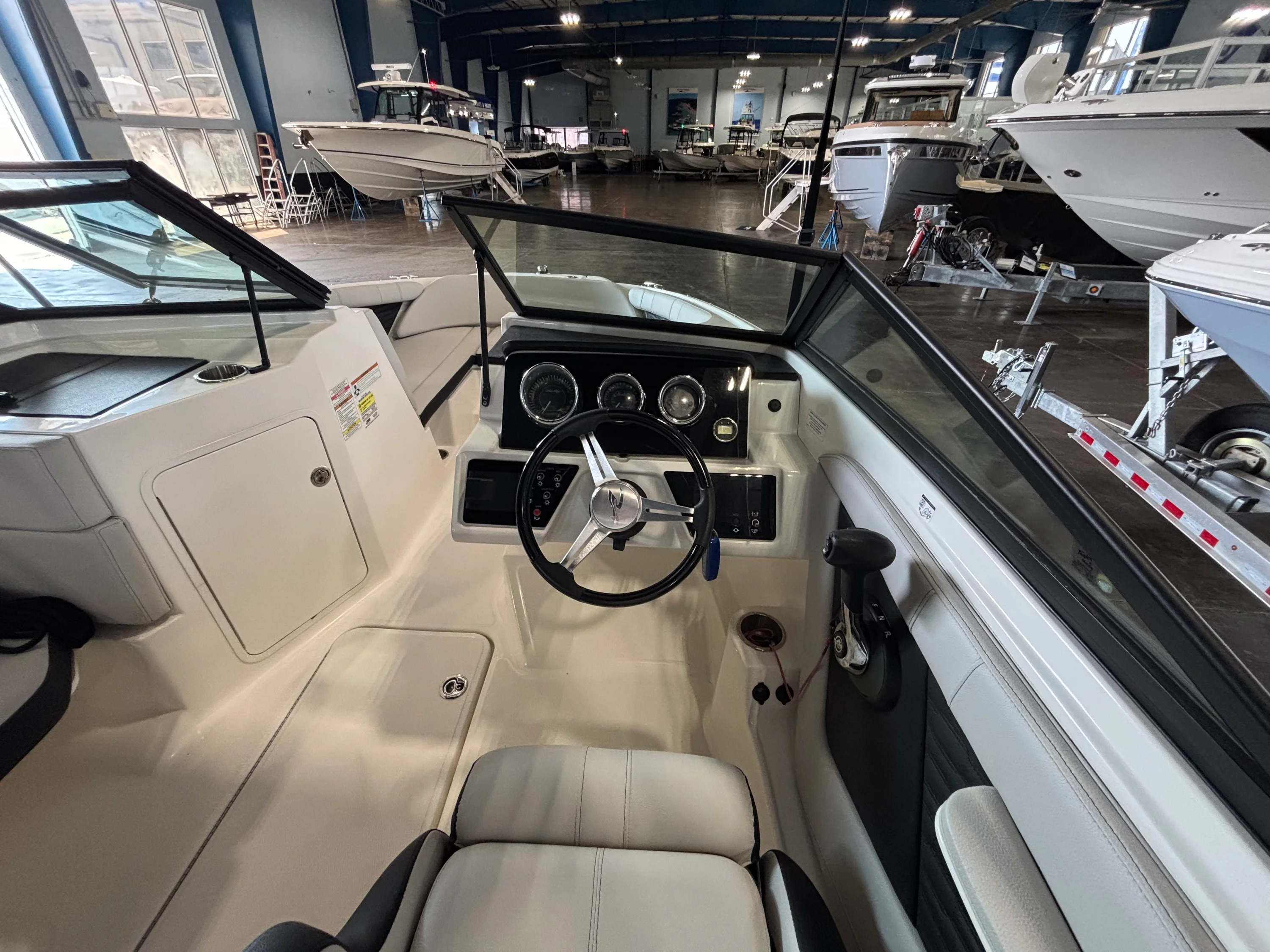 2022 Sea Ray SPX 190 OB Image Thumbnail #9